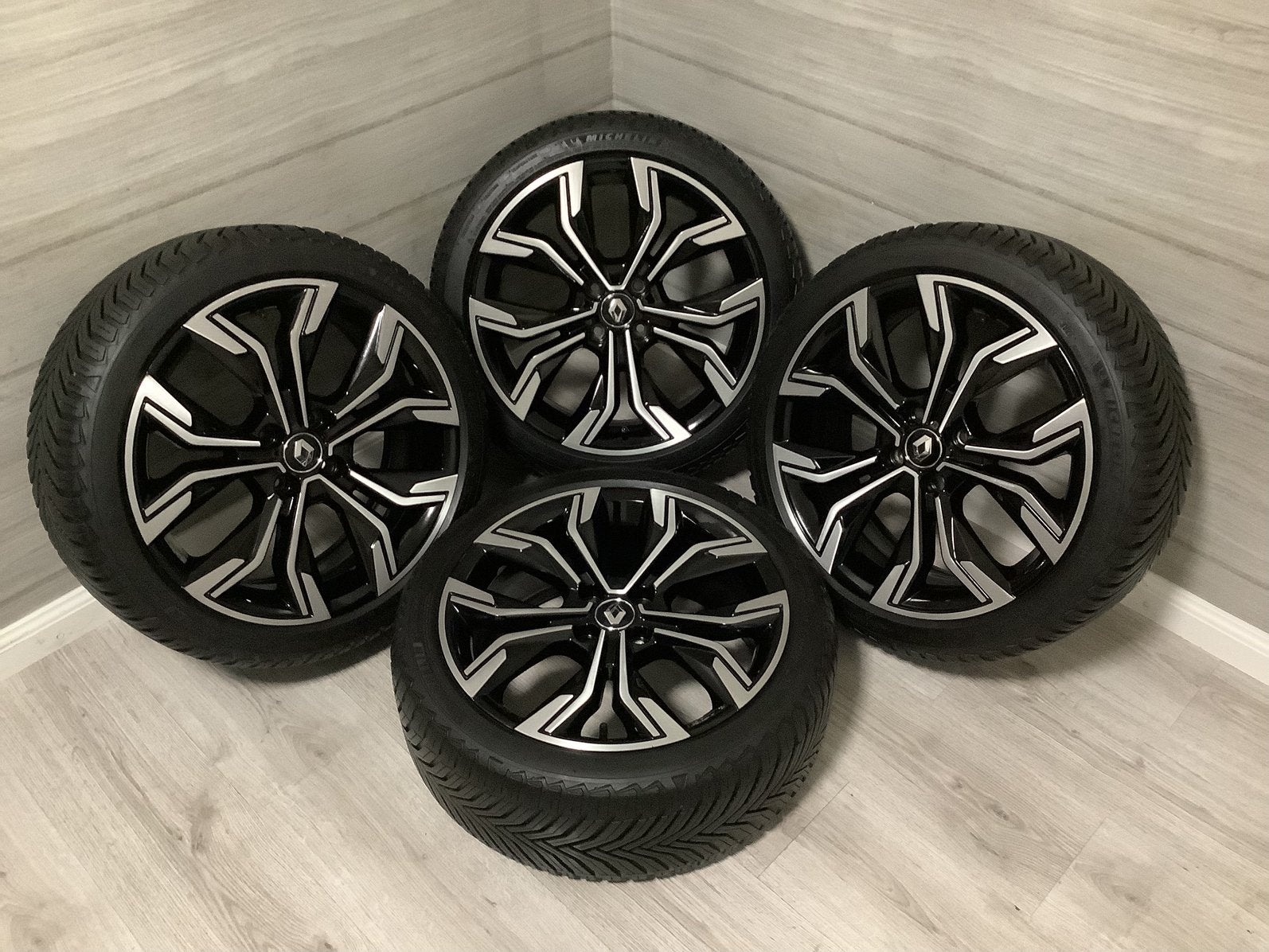 Renault Clio origineel velgen 4 seasons banden 17 inch, Banden en Velgen, Nieuw, 17 inch, All Season