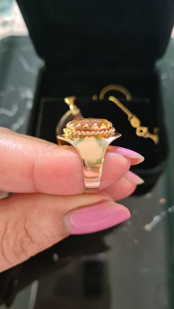 18 karaat geel gouden ring met citrien, Ophalen of Verzenden, Met edelsteen, Dame, Goud