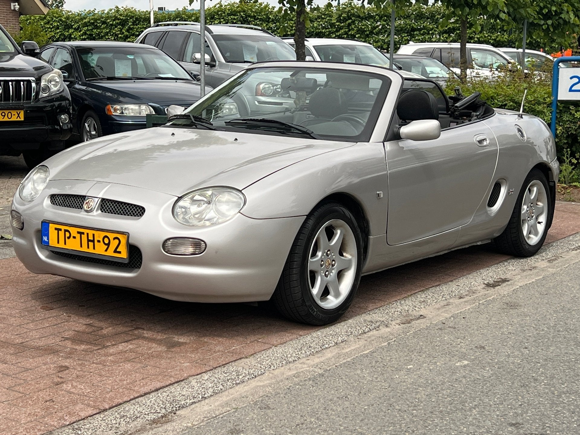 MG F 1.8i * Klassieke Britse Roadster *, Euro 2, Achterwielaandrijving, Gebruikt, 4 cilinders