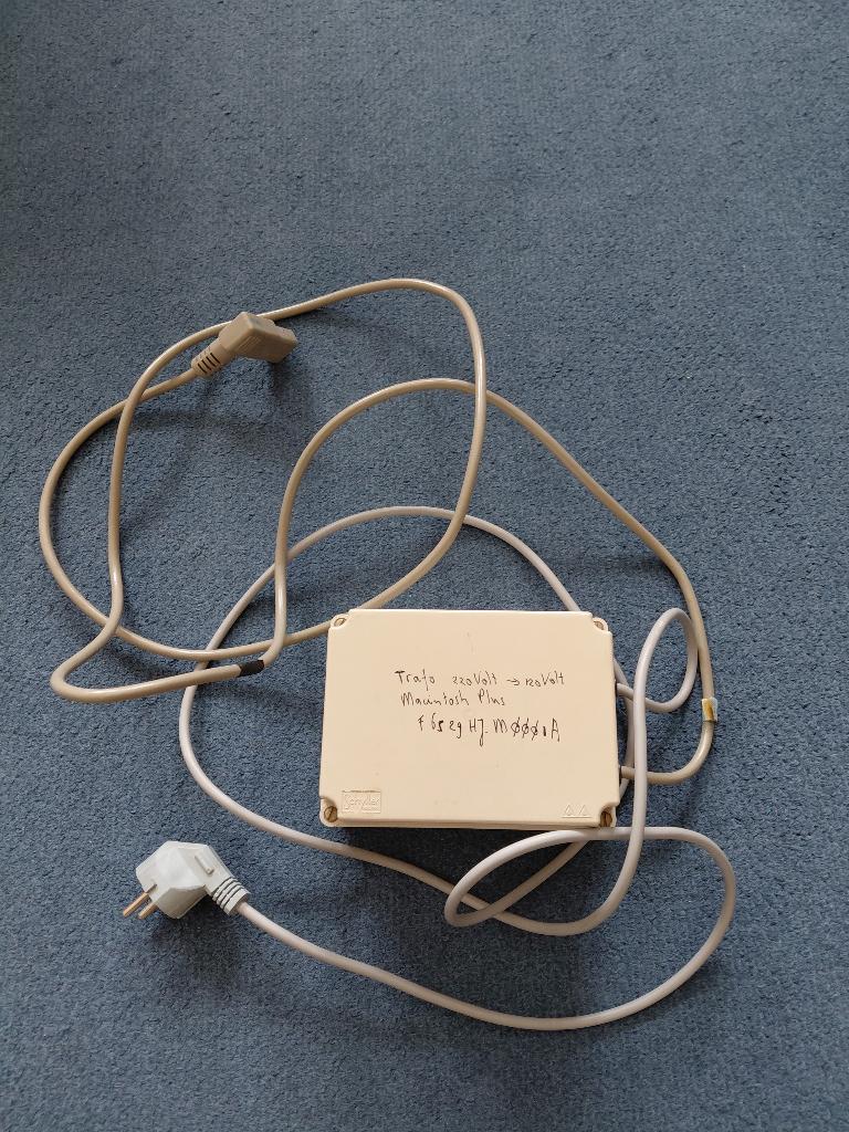 Trafo voor Amerikaanse Macintosh Plus (220 volt -> 110 volt), Ophalen of Verzenden, Gebruikt