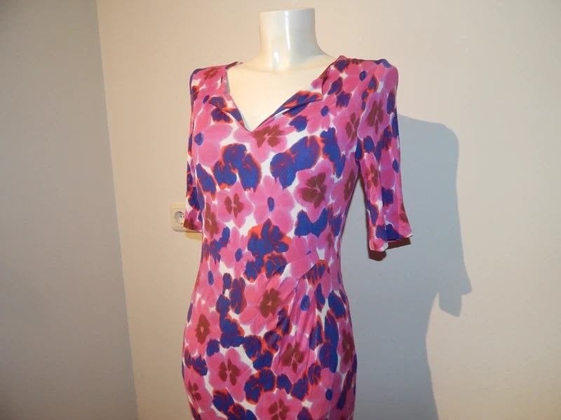 Marccain bloemen jurk mooie kleuren v hals mt N3/M, Kleding | Dames, Maat 38/40 (M), Zo goed als nieuw, Marccain, Onder de knie