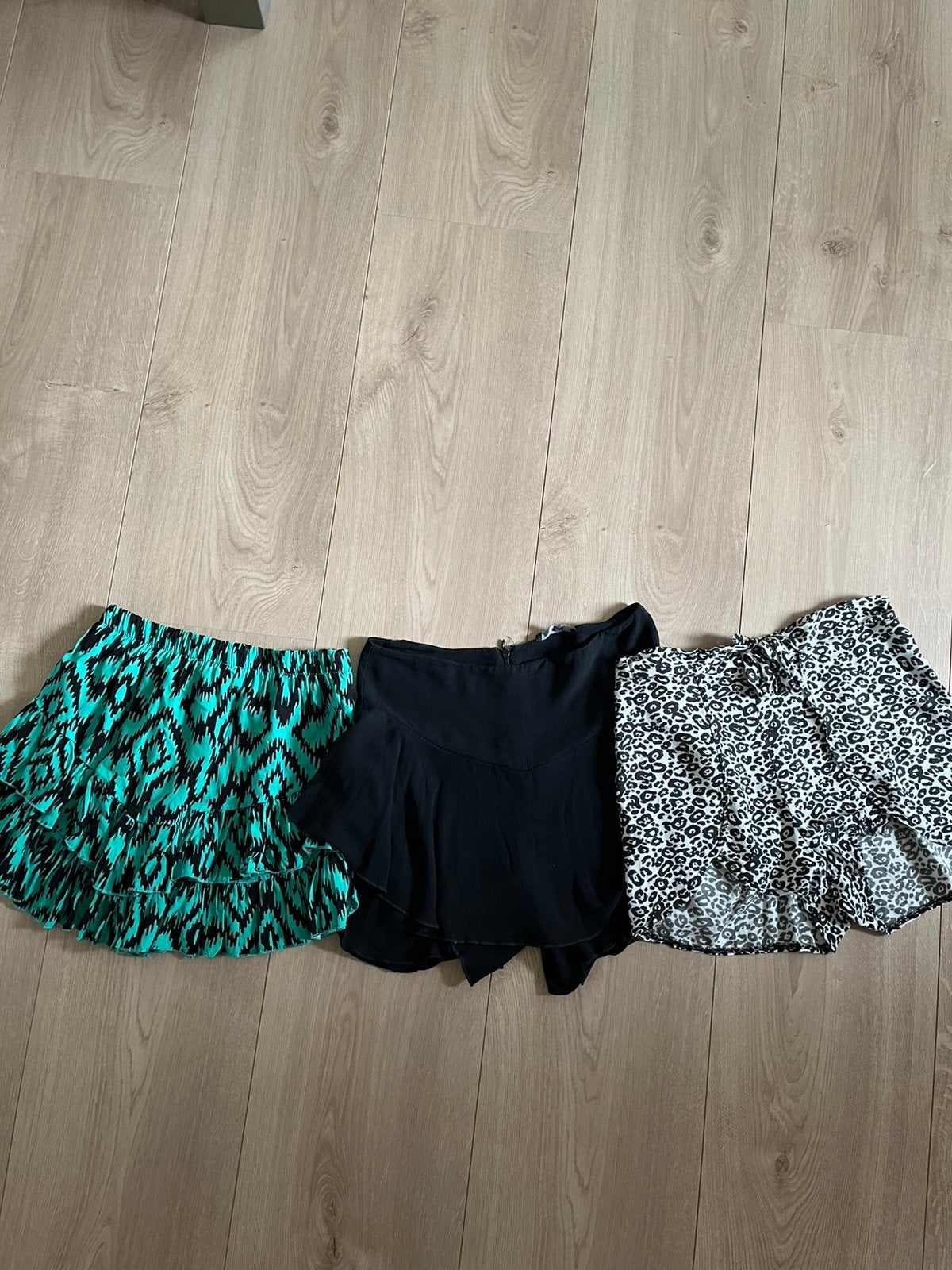Broek rokjes mt S  z.g.a.n., Zwart, Ophalen of Verzenden, Zo goed als nieuw, Maat 36 (S)
