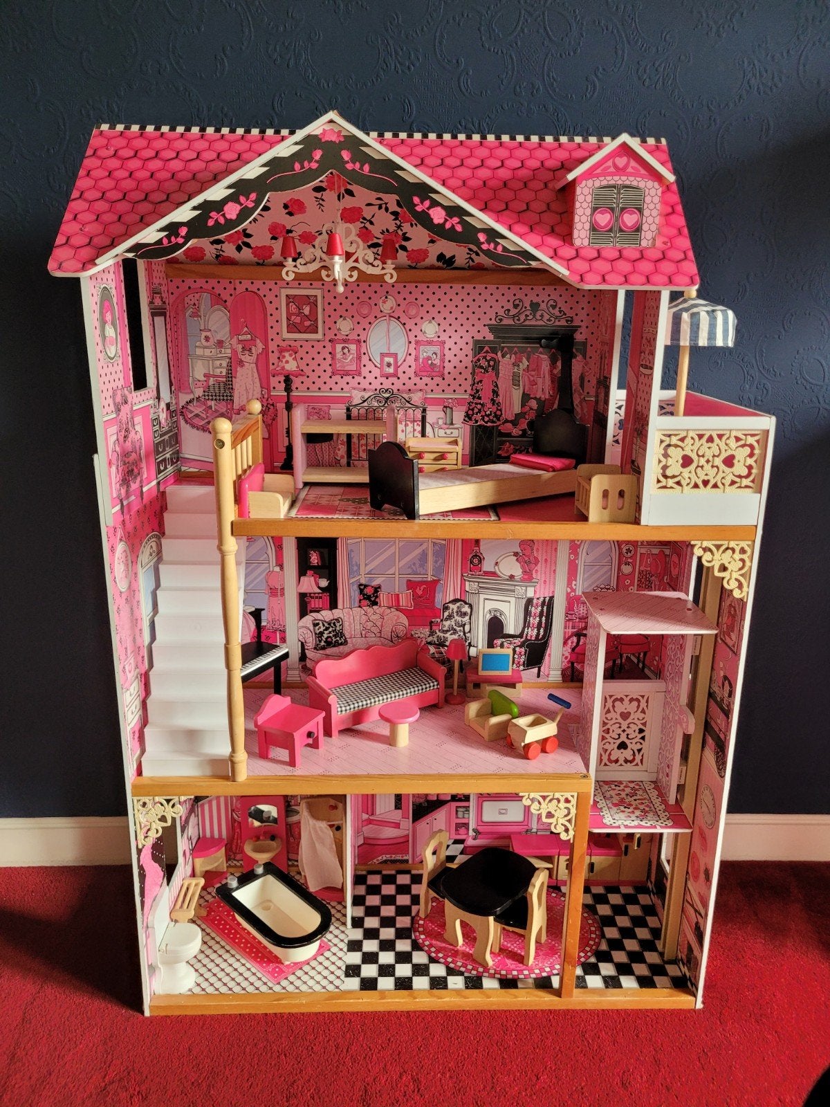 Groot Roze Poppenhuis / Barbie Villa met Meubels, Ophalen, Zo goed als nieuw, Poppenhuis