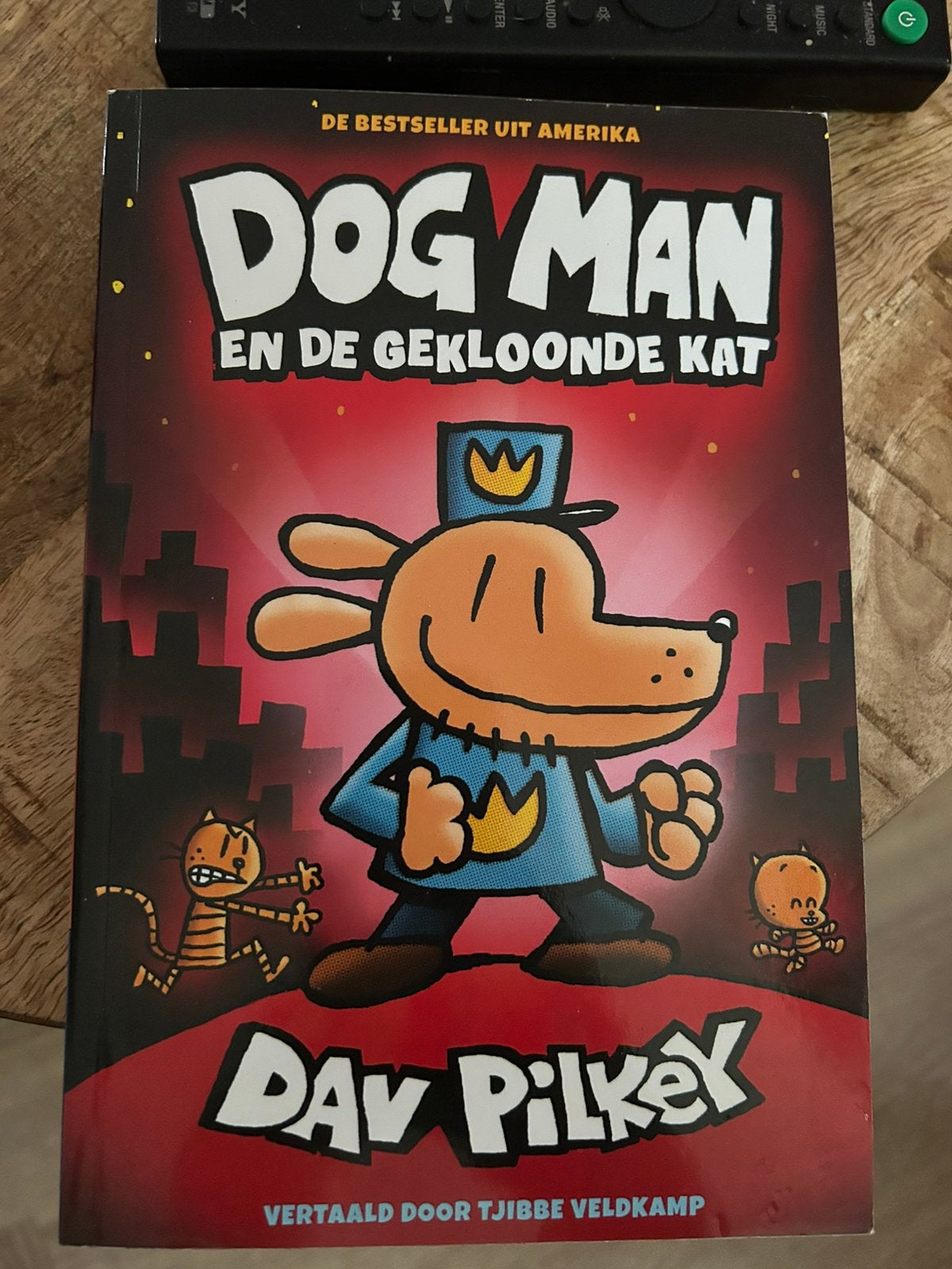 Dogman en de gekloonde kat, Boeken, Kinderboeken | Jeugd | onder 10 jaar, Ophalen, Zo goed als nieuw, Fictie algemeen