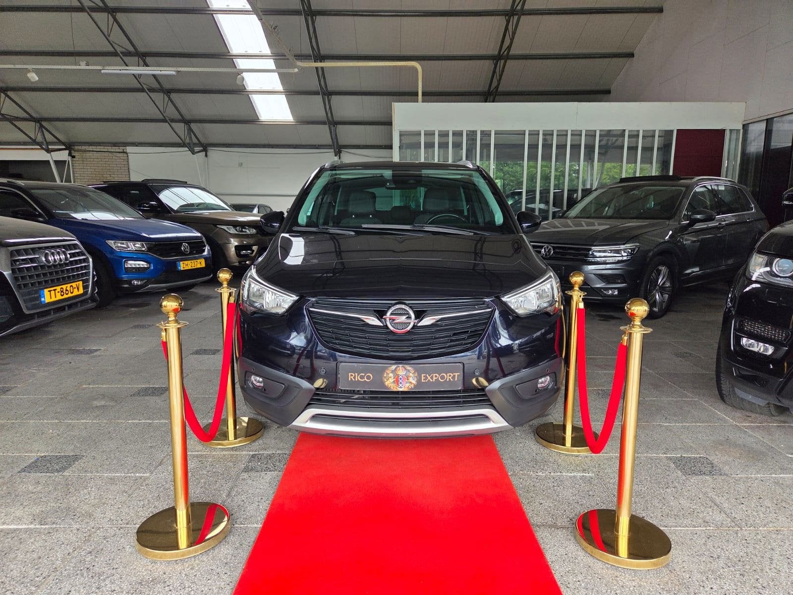 Opel Crossland X 1.2 Turbo AUT Innovation NAVI CAMERA 2018!, Auto's, Gebruikt, Blauw, Origineel Nederlands, Bedrijf