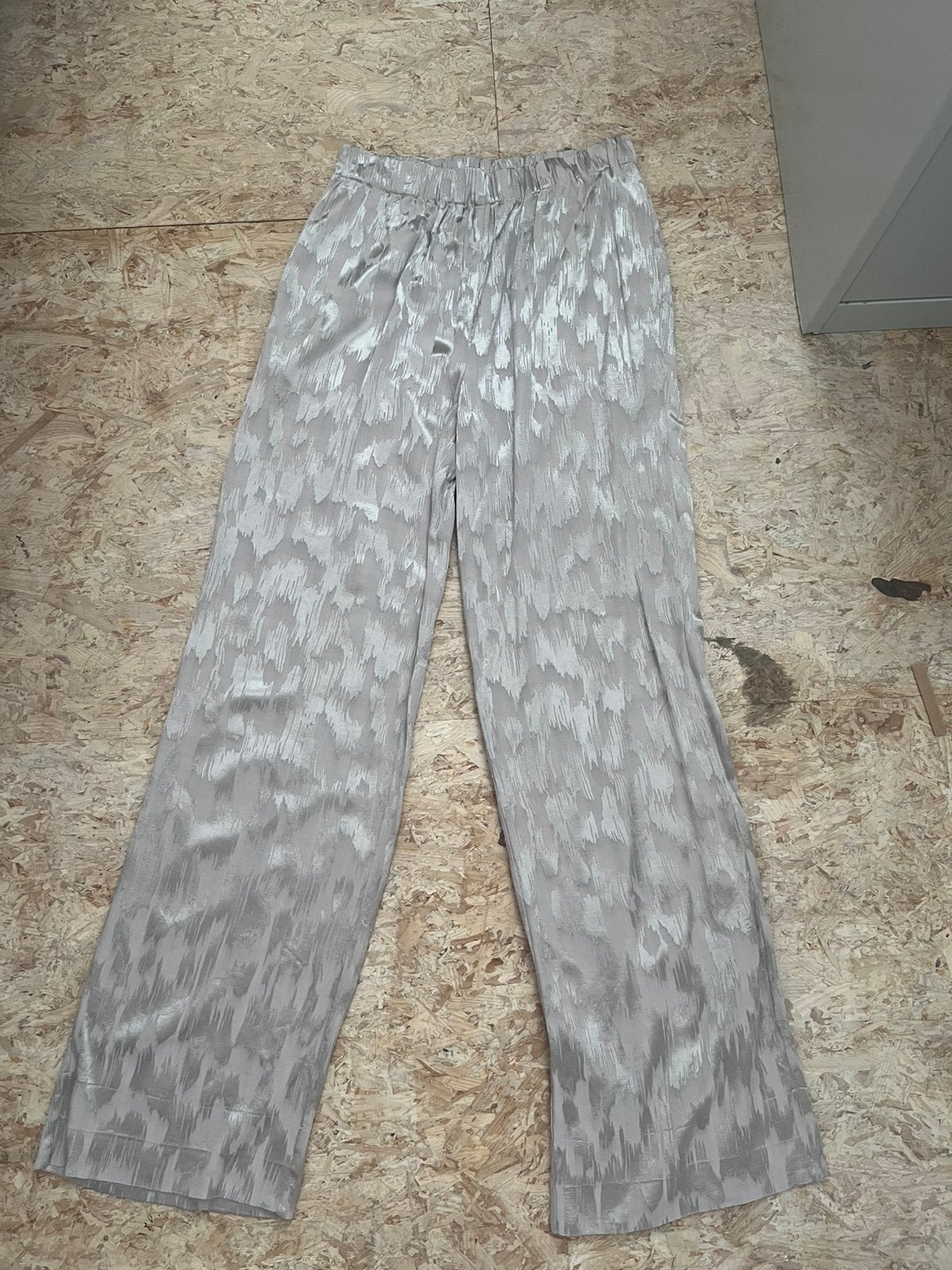 Broek van Modstrom maat S, Kleding | Dames, Ophalen of Verzenden, Zo goed als nieuw, Maat 36 (S), Lang