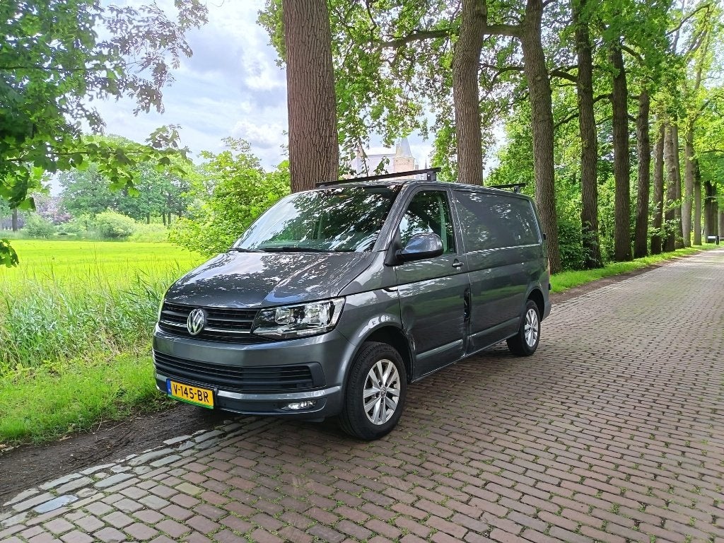 Volkswagen Transporter 2.0TDI DSG 110KW 2017 lichte schade, Automaat, Stof, 4 cilinders, Volkswagen