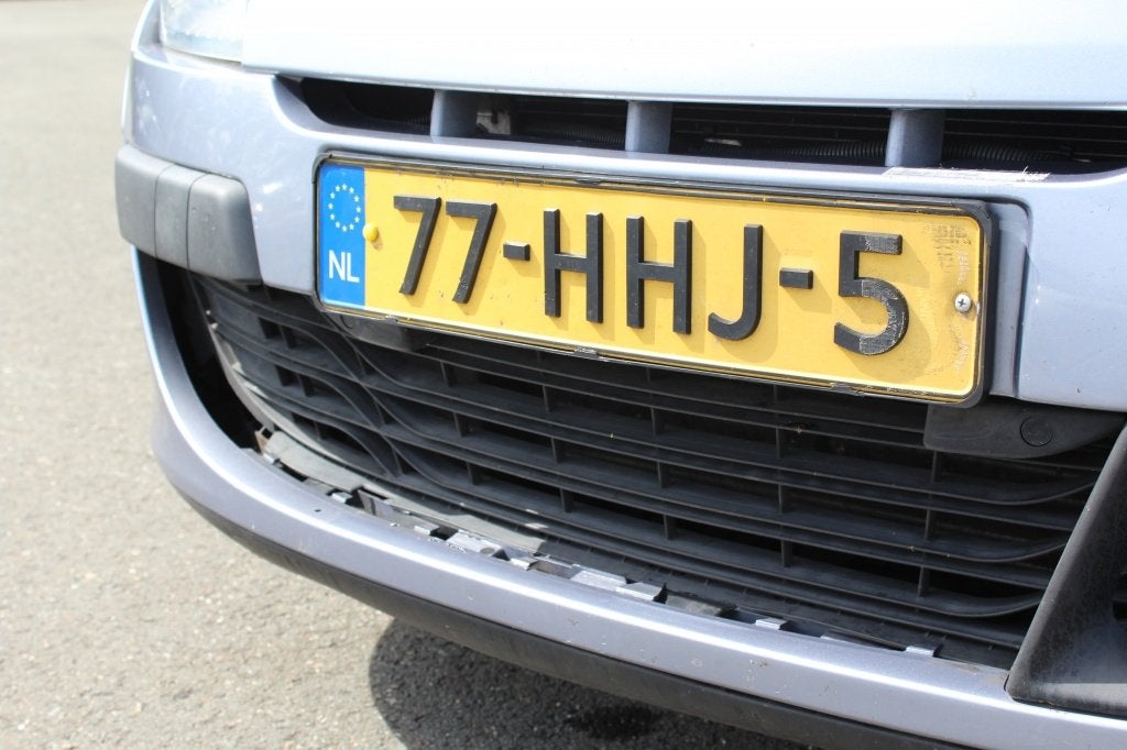 Renault Mégane 1.6 Dynamique/AIRCO/NAVIGATIE/PDC/, Auto's, Dealer onderhouden, Stof, Gebruikt, Zwart