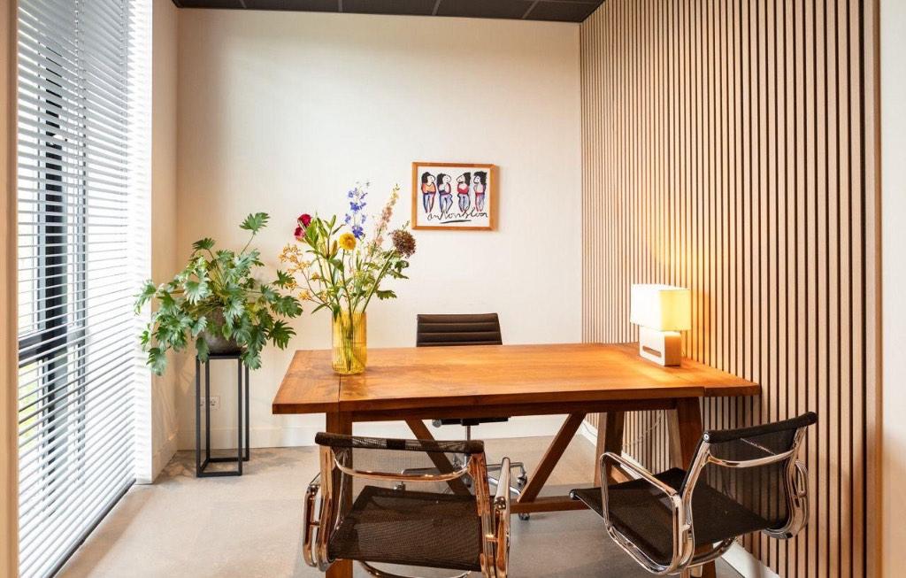 Kantoor-/praktijkruimte te huur in Houten, Zakelijke goederen, Bedrijfs Onroerend goed, 17 m², Huur, Praktijkruimte
