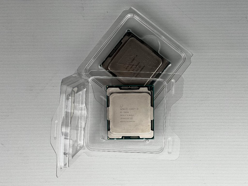 Intel i9-7900X SR3L2 Tray / NIEUW, Intel Core i9, LGA 2066, Nieuw, Ophalen of Verzenden