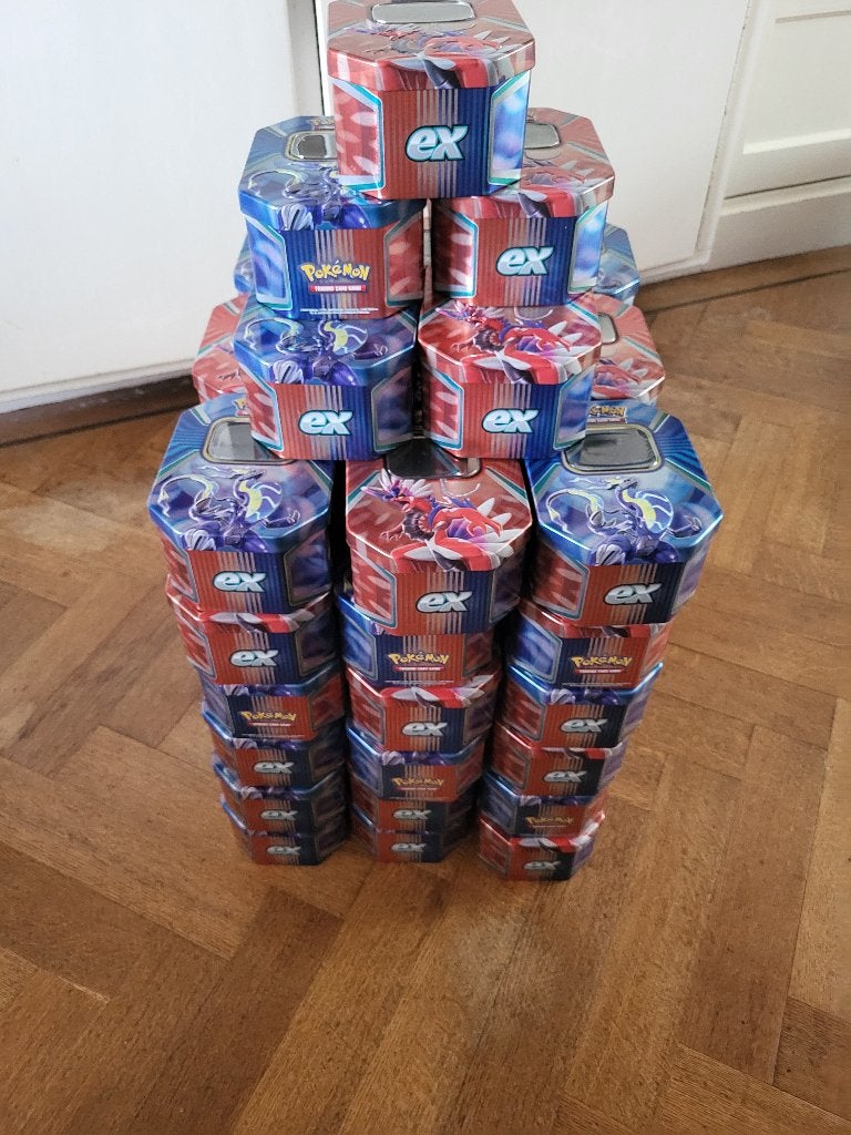 61 lege Pokemon tin, Ophalen, Zo goed als nieuw, Overige typen