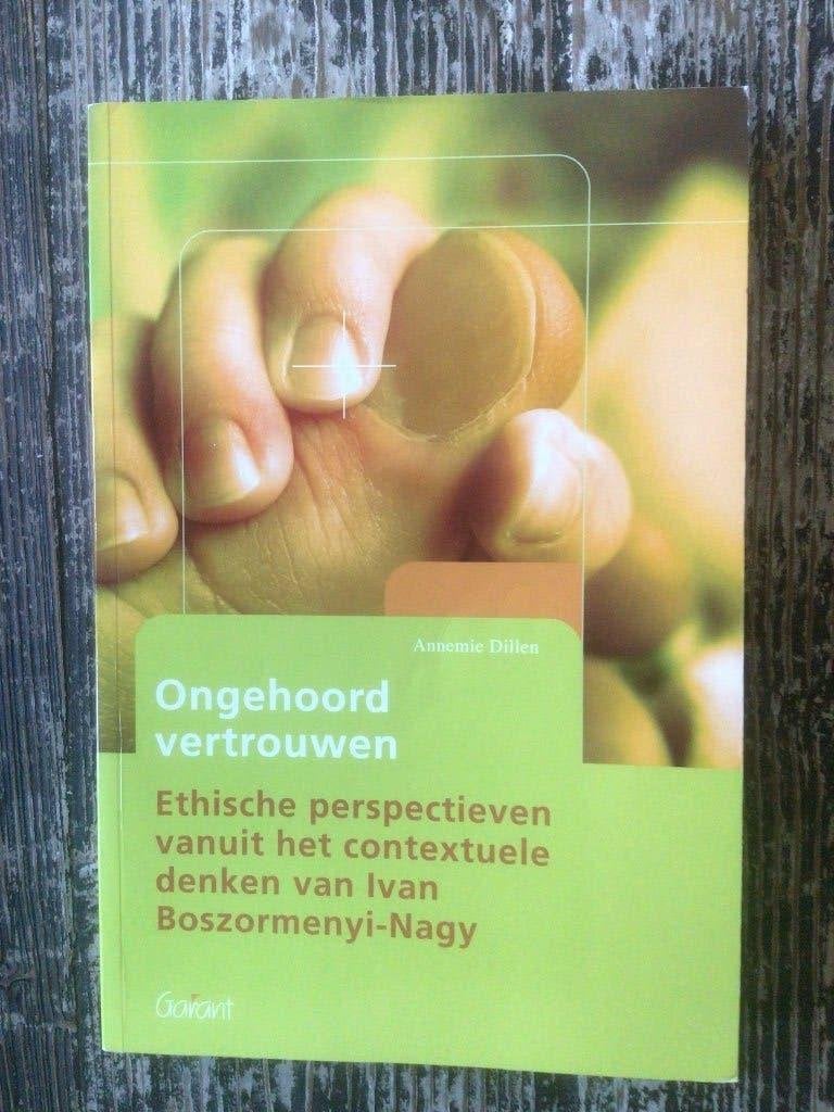 Ongehoord vertrouwen, Ophalen of Verzenden, Alpha, Zo goed als nieuw, WO