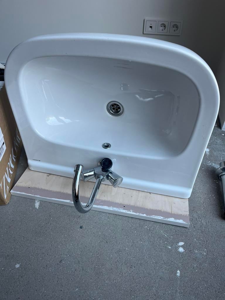 Geberit 300 basic wastafel met Grohe wastafelkraan, Ophalen, Nieuw