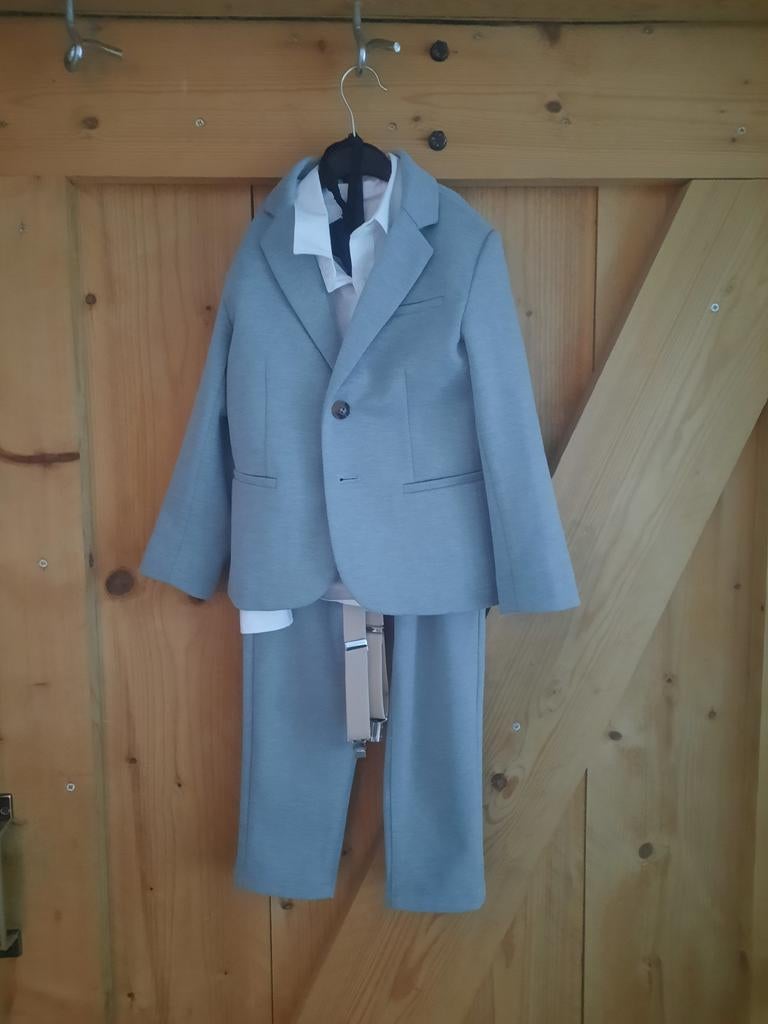 Pak jongens maat 110/116 grijs groen WE fashion, Ophalen, Zo goed als nieuw, Jongen