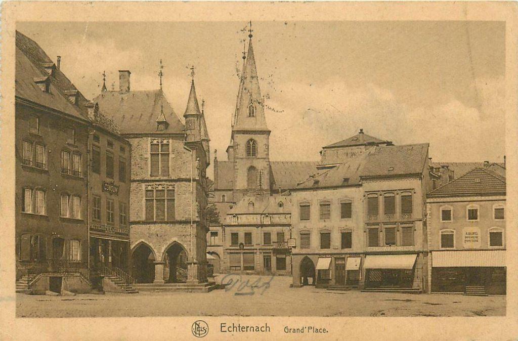 701-436-045 Echternach Grand Place, Verzenden, Voor 1920, Overig Europa