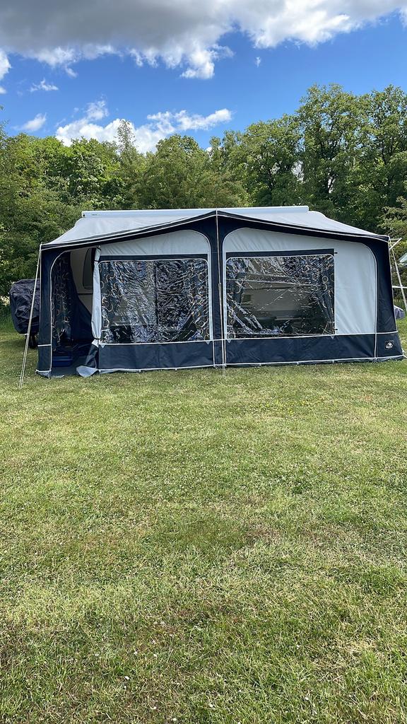 Te koop voortent: Dorema Daytona XL270 Antra, Caravans en Kamperen, Voortenten en Luifels, Zo goed als nieuw, Ophalen of Verzenden