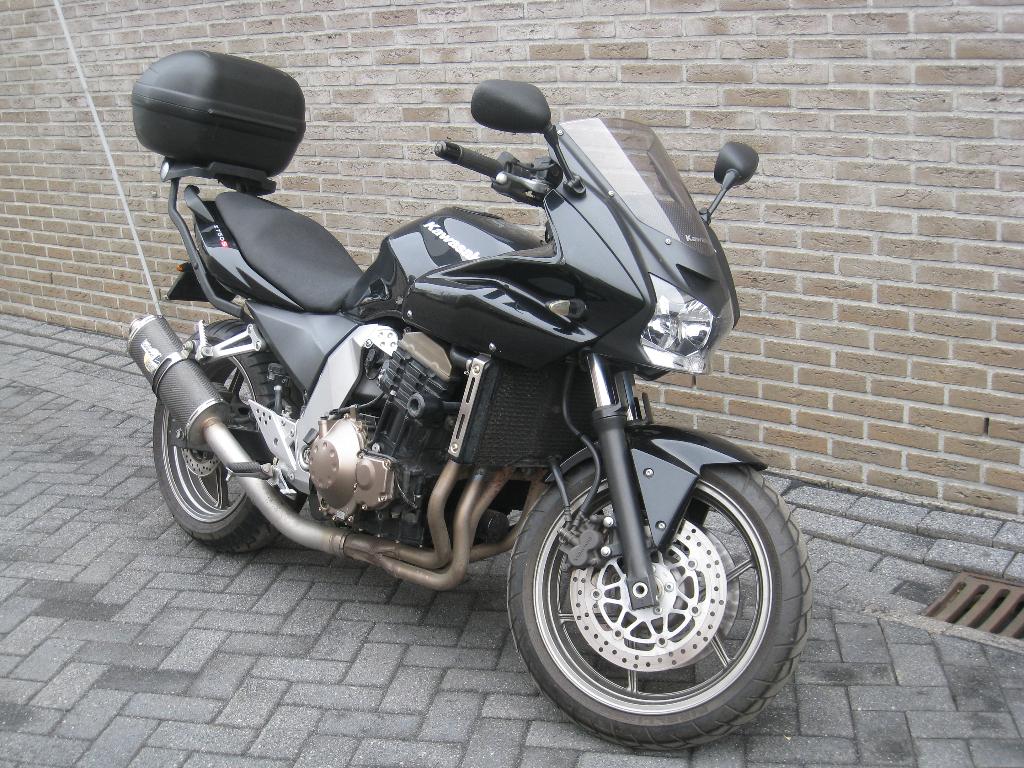 Kawasaki Z750S Naked Bike met topkoffer en sportuitlaat, Motoren, Sportuitlaat, 4 cilinders, Motorrijbewijs A, Gebruikt