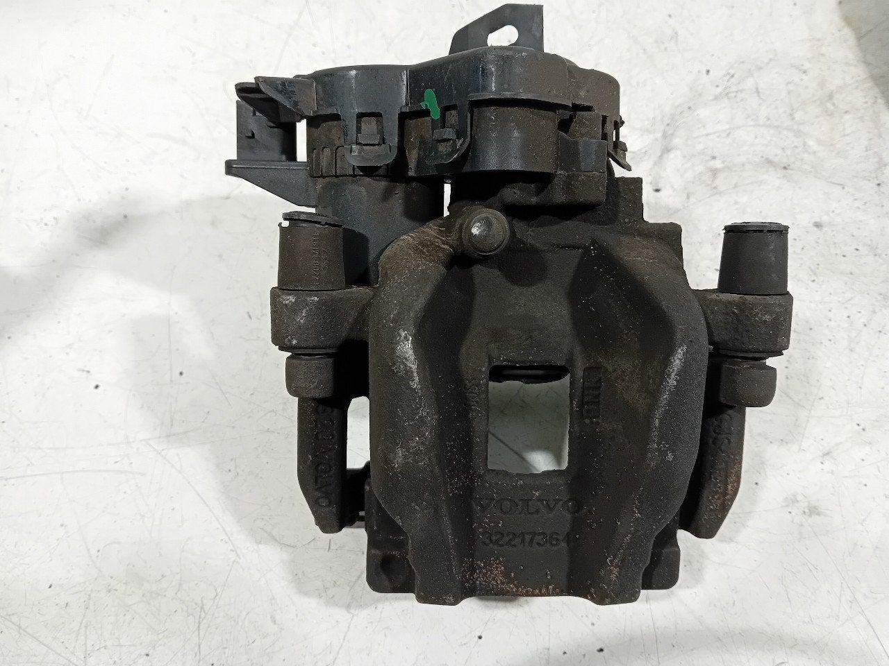 Remklauw rechts achter Volvo V60, Auto-onderdelen, Remmen en Aandrijving, Onderdelen@venauto.nl, Van der Ven Autorecycling B.V.