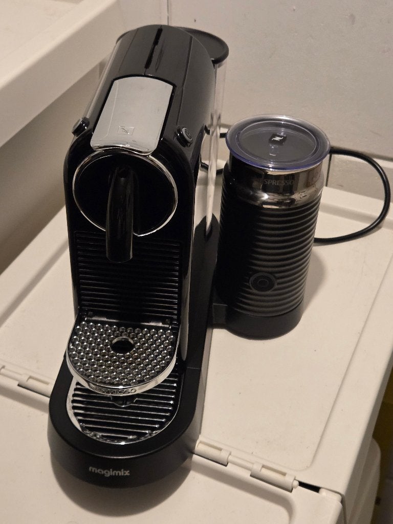 Nespresso Magimix, Ophalen, Gebruikt, Koffiemachine, 4 tot 10 kopjes
