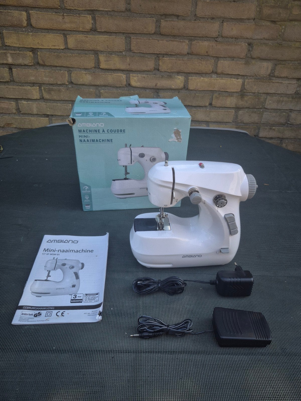 Ambiano mini naaimachine, Ophalen of Verzenden, Zo goed als nieuw, Naaimachine, Overige merken