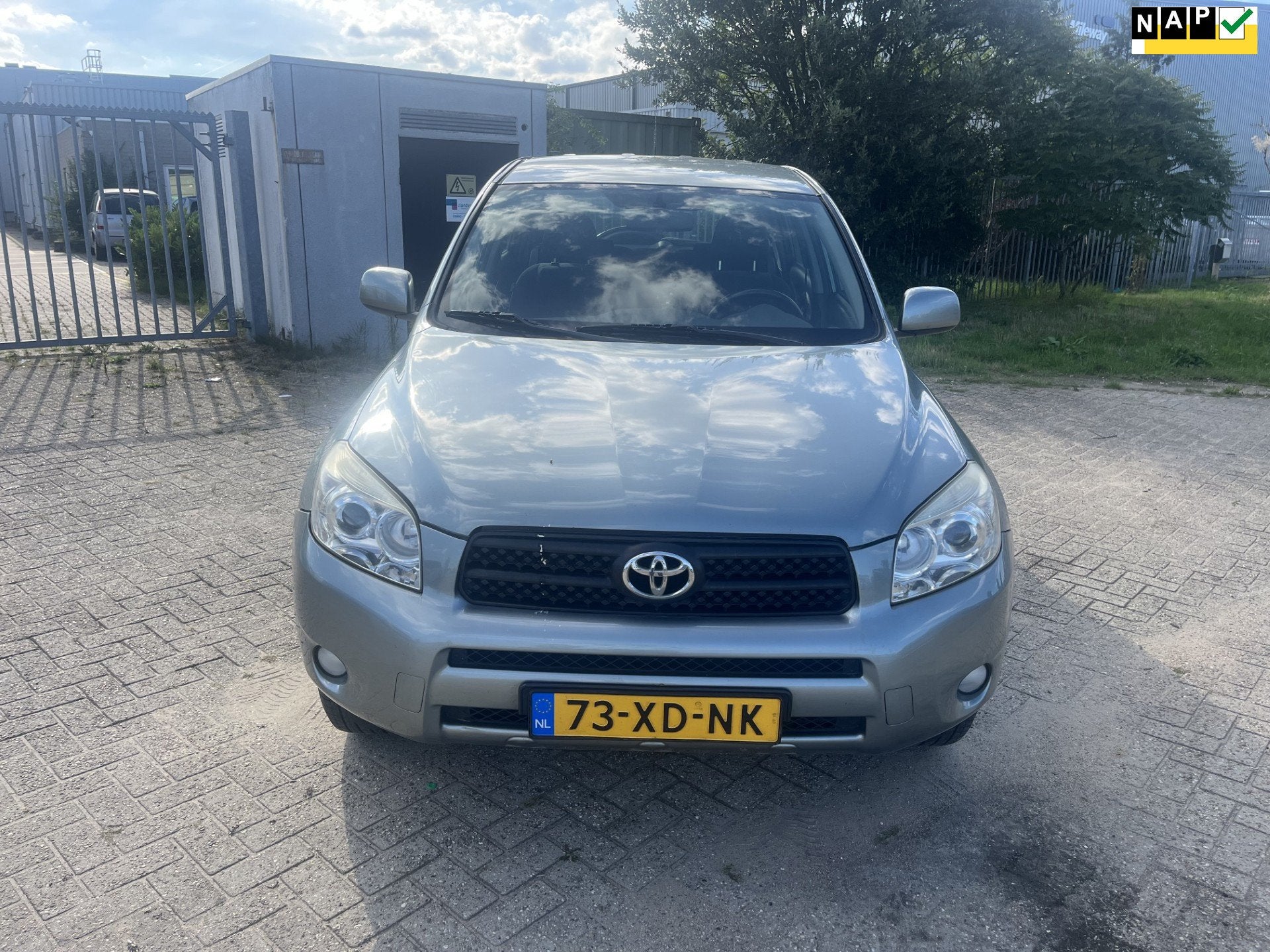 Toyota RAV4 2.0 VVTi Linea Sol (Automaat / NAP!), Auto's, Automaat, 1998 cc, Gebruikt, 4 cilinders