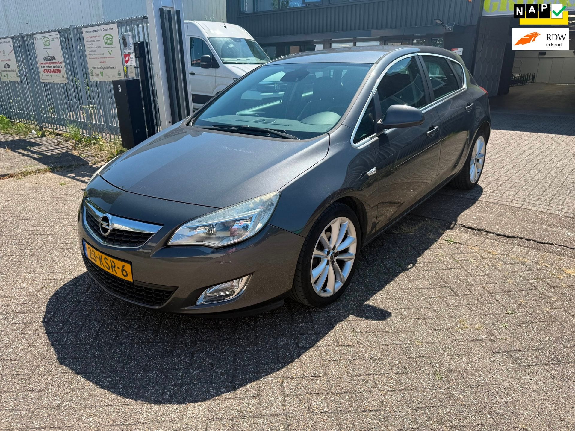 Opel Astra 1.6 Cosmo, Auto's, Opel, Voorwielaandrijving, 4 cilinders, 116 pk, Bedrijf