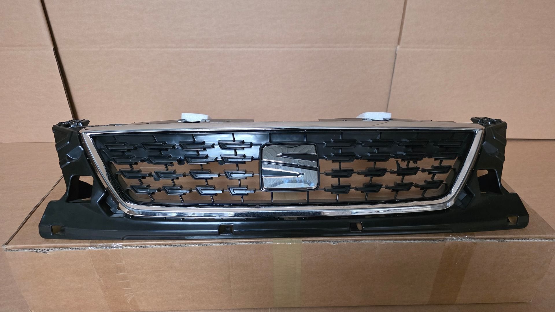 Grill Seat Leon 3 III 5F FACELIFT GRILLE 5F0853654 NIEUW, -, Voor, Nieuw, Ophalen of Verzenden