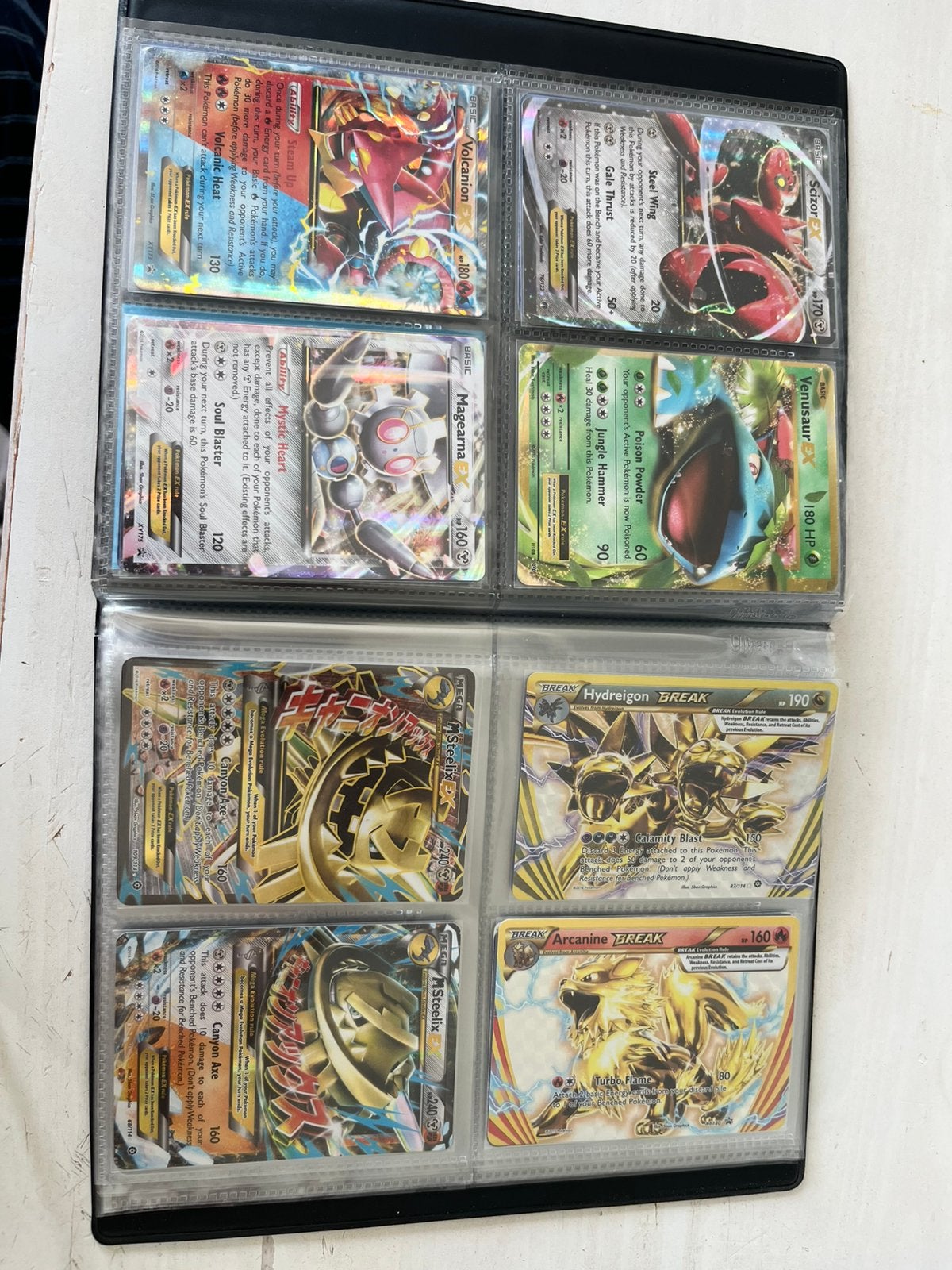 2 pokemon mappen met kaarten, Ophalen, Zo goed als nieuw