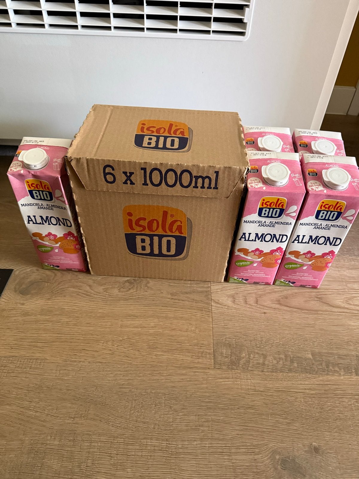 Gratis af te halen! Isola Bio Almond Drink, Ophalen