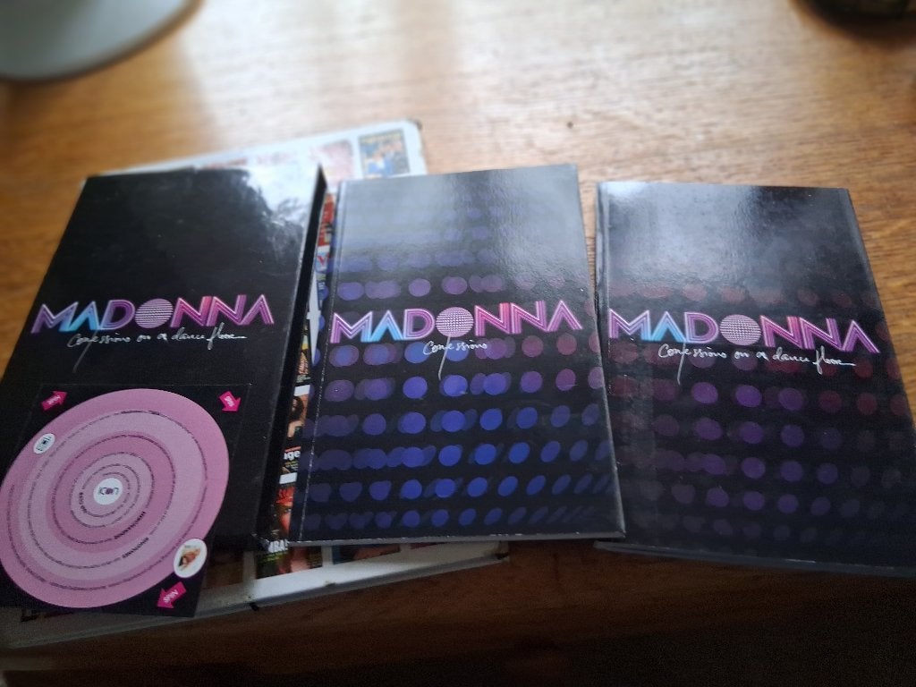 boekje madonna, Ophalen, Gelezen, Artiest, Onbekend