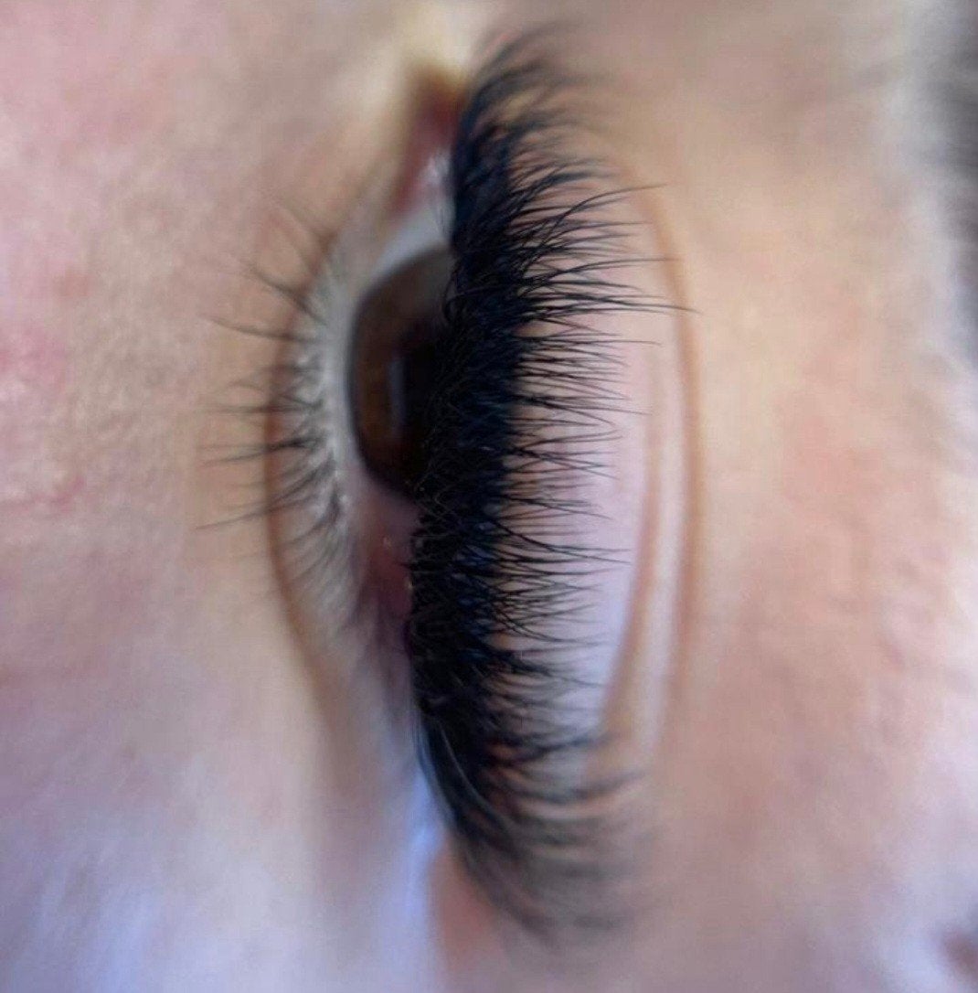 Russian Wimperextensions gratis refill binnen 7 dagen