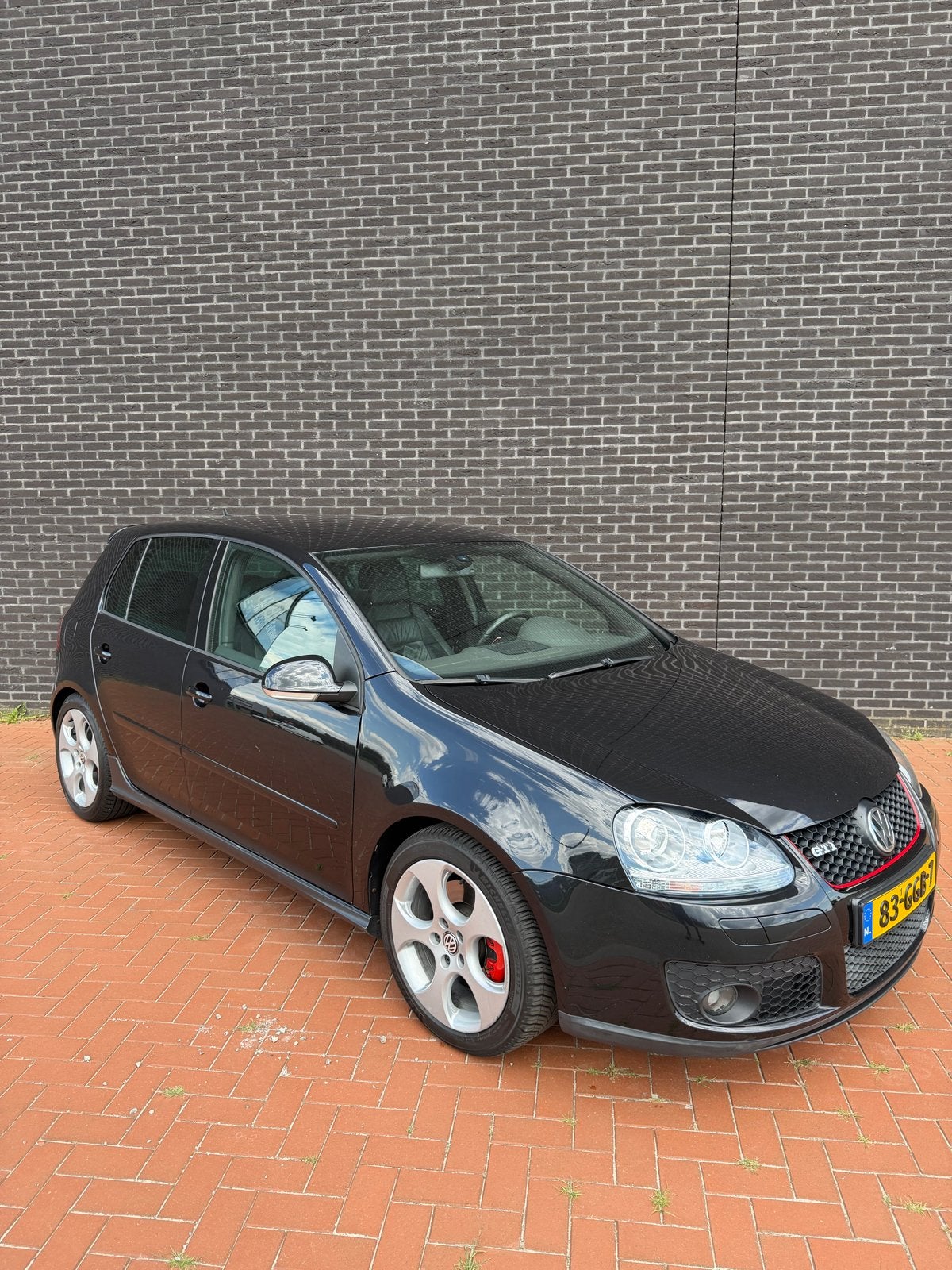 Volkswagen Golf 2004 Zwart DSG (MET NIEUWE APK), 1984 cc, Zwart, 75 €/maand, Geïmporteerd