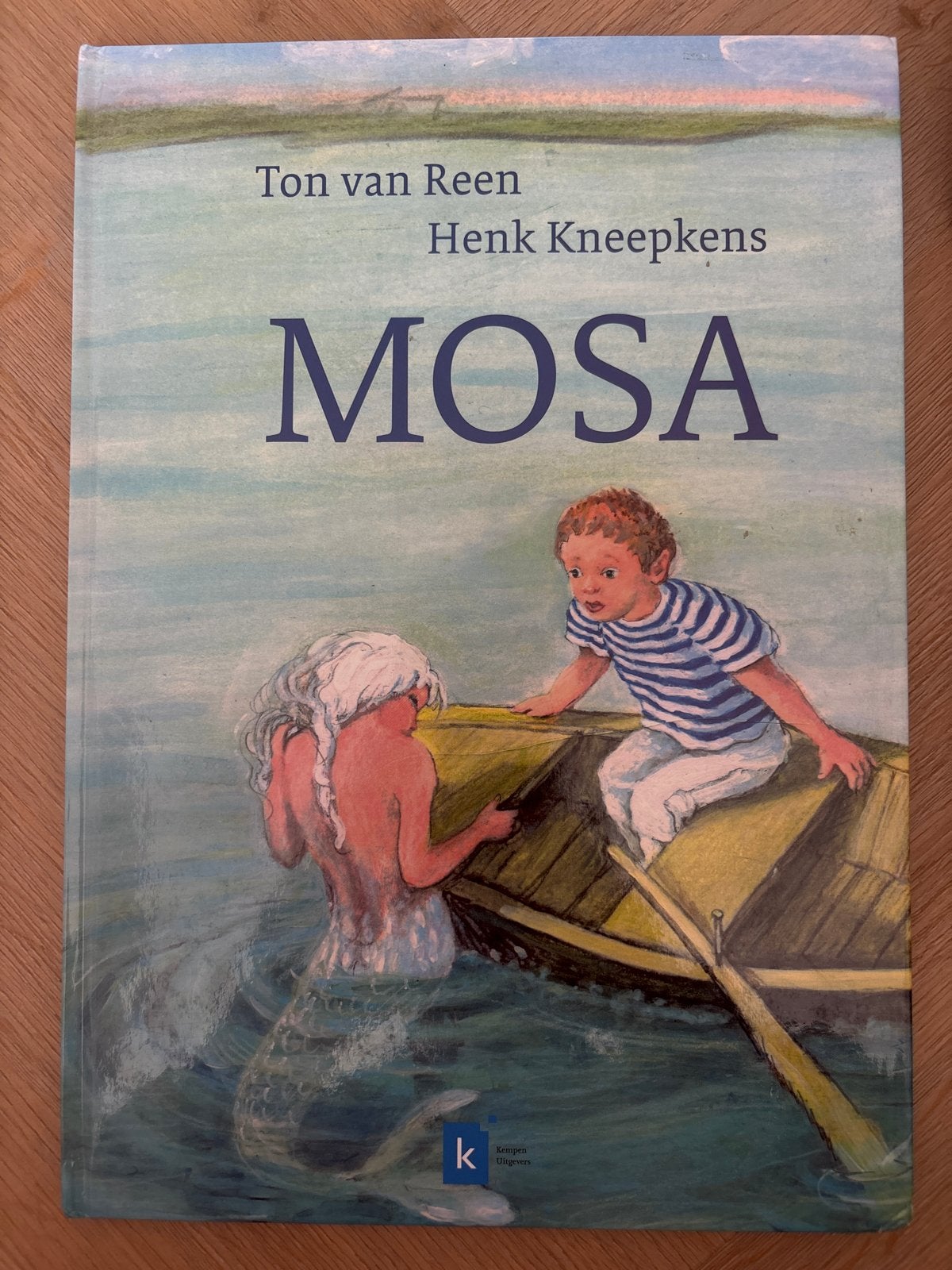 Mosa - Sprookje over een Maasmeermin, Ophalen of Verzenden, Zo goed als nieuw, Sprookjes