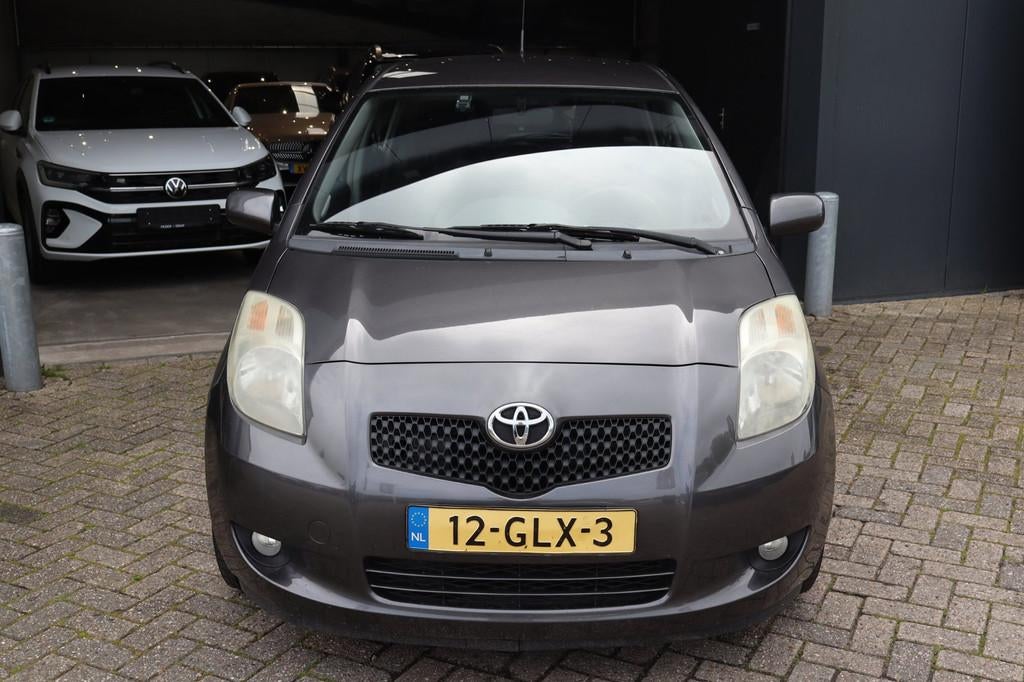 Toyota Yaris 1.3 VVTi Sol MMT-Automaat-Airco, Auto's, Toyota, Stof, 4 cilinders, Origineel Nederlands, Bedrijf