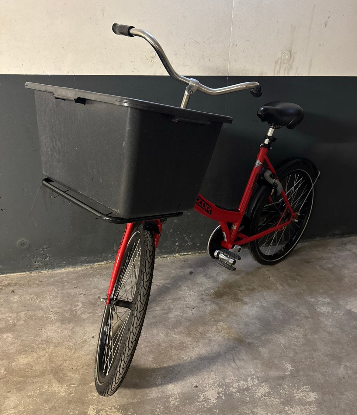 Zwarte Azor Workcycles Transportfiets Hondenfiets Bakfiets, Ophalen, Zo goed als nieuw