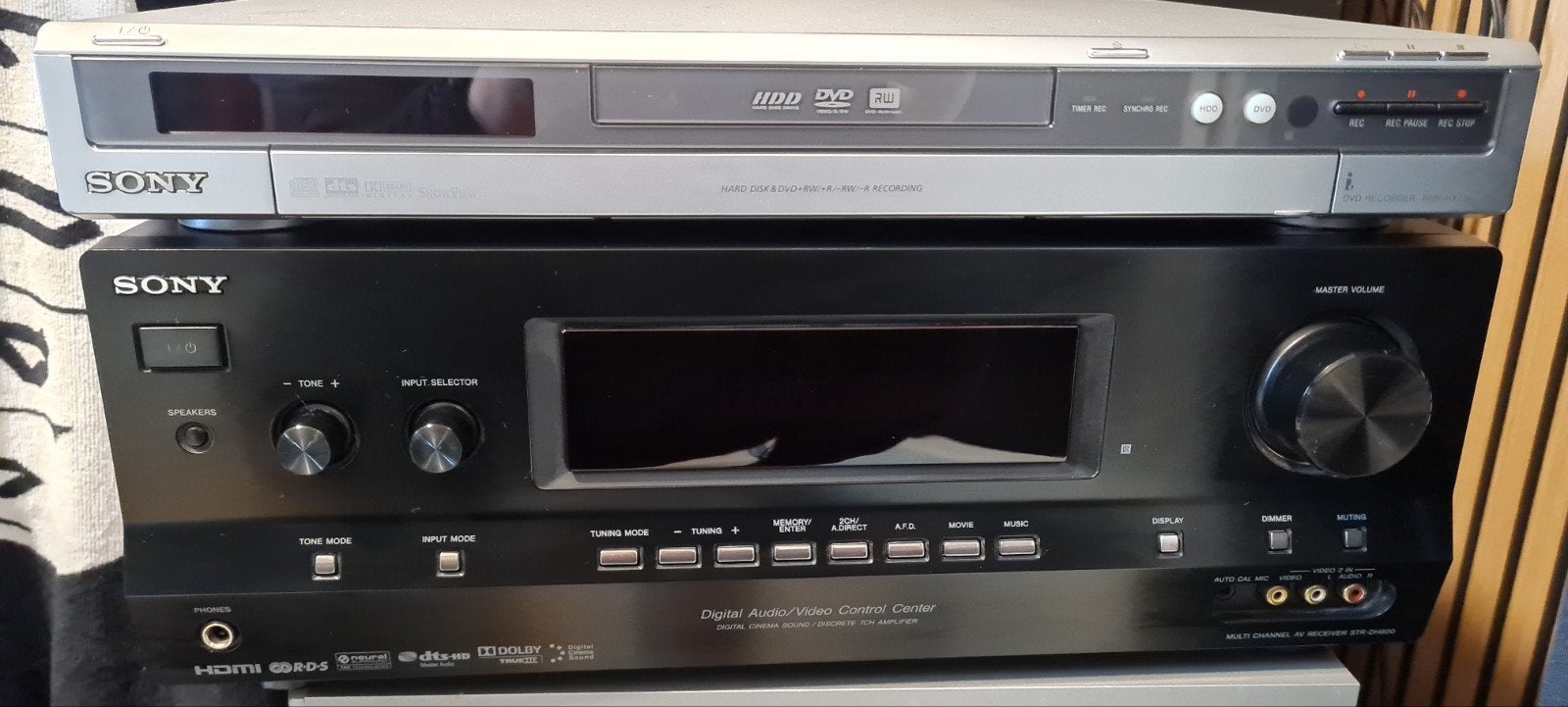 Sony STR-DH800 7.1 HDMI Receiver + Gratis
Sony HDD/DVD, Ophalen