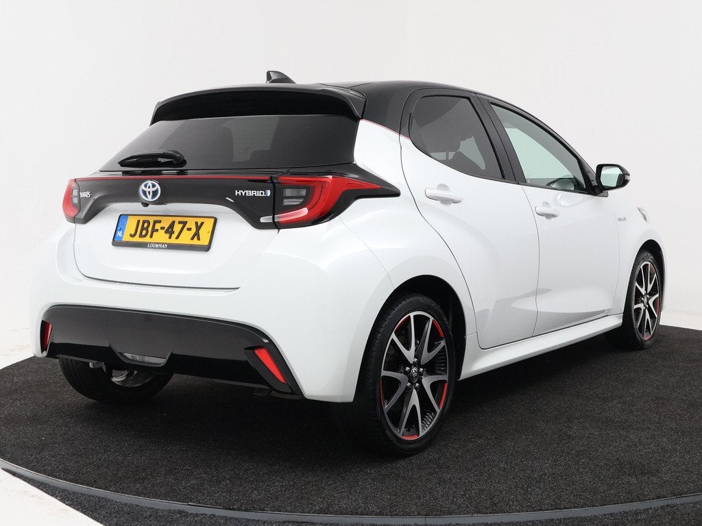 Toyota Yaris 1.5 Hybrid Executive | Bi-Tone | Half Leder |, Auto's, Toyota, 12 maanden, 450 kg, Gebruikt, Euro 6