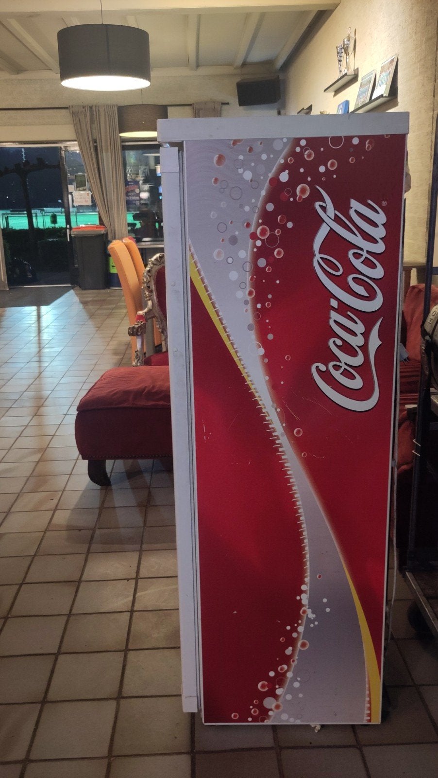 Coca-Cola Liebherr Koelkast met Glazen Deur, 200 liter of meer, 60 cm of meer, Zonder vriesvak, Gebruikt
