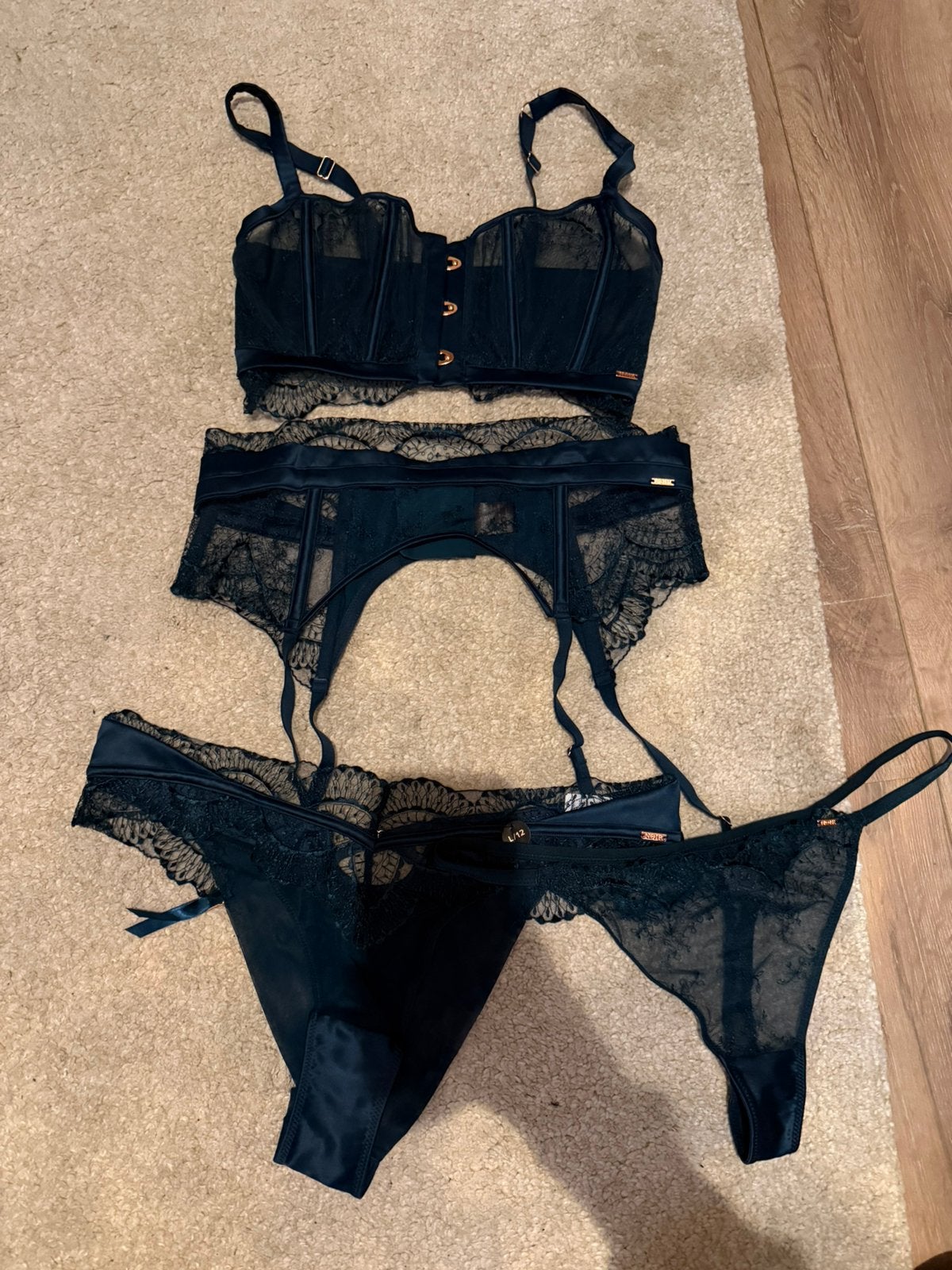 Prachtig lingerie setje, Kleding | Dames, Ondergoed en Lingerie, Verzenden, Setje