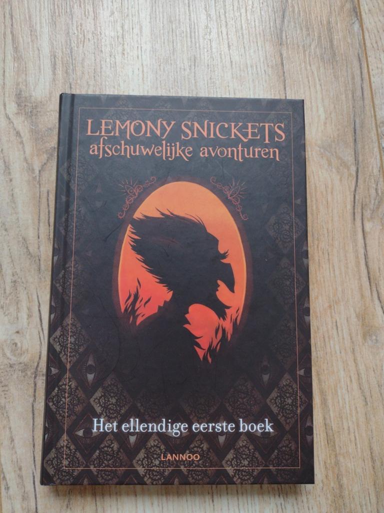 Het ellendige eerste boek - Lemony Snicket, Boeken, Ophalen of Verzenden, Zo goed als nieuw, Lemony Snicket, Fictie