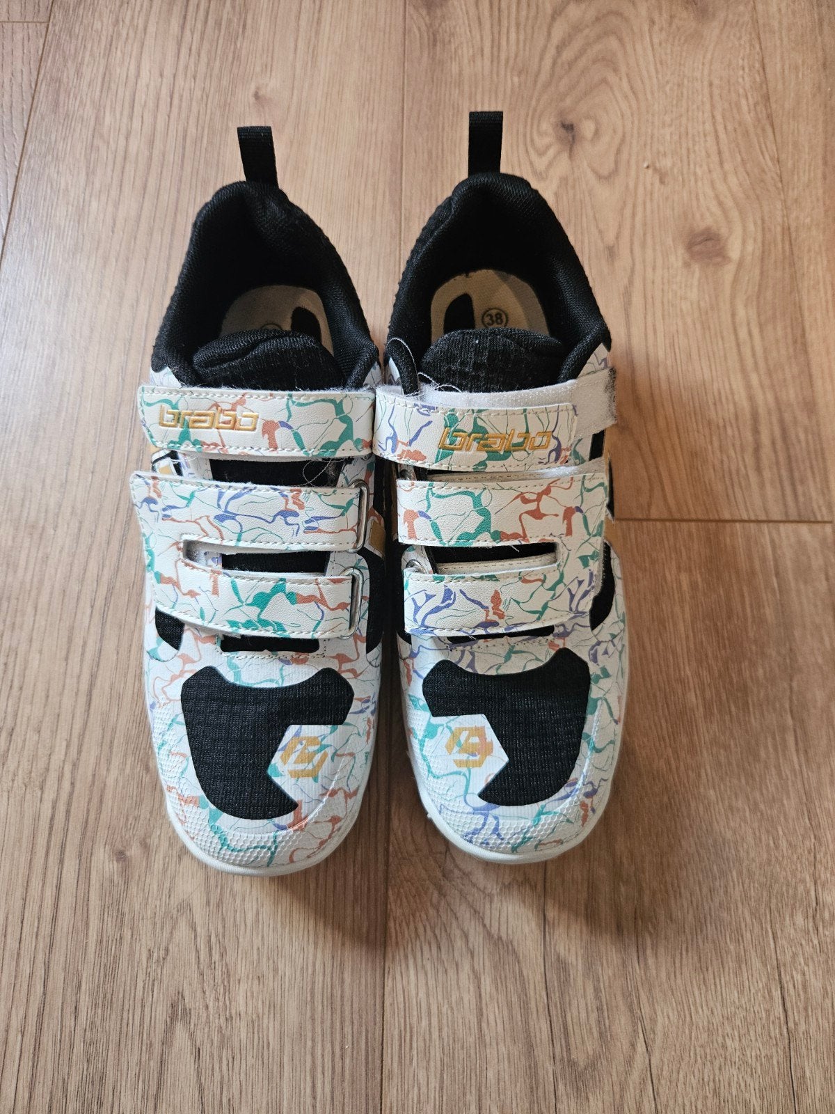 hockeyschoenen indoor, Sport en Fitness, Hockey, Ophalen of Verzenden, Zo goed als nieuw