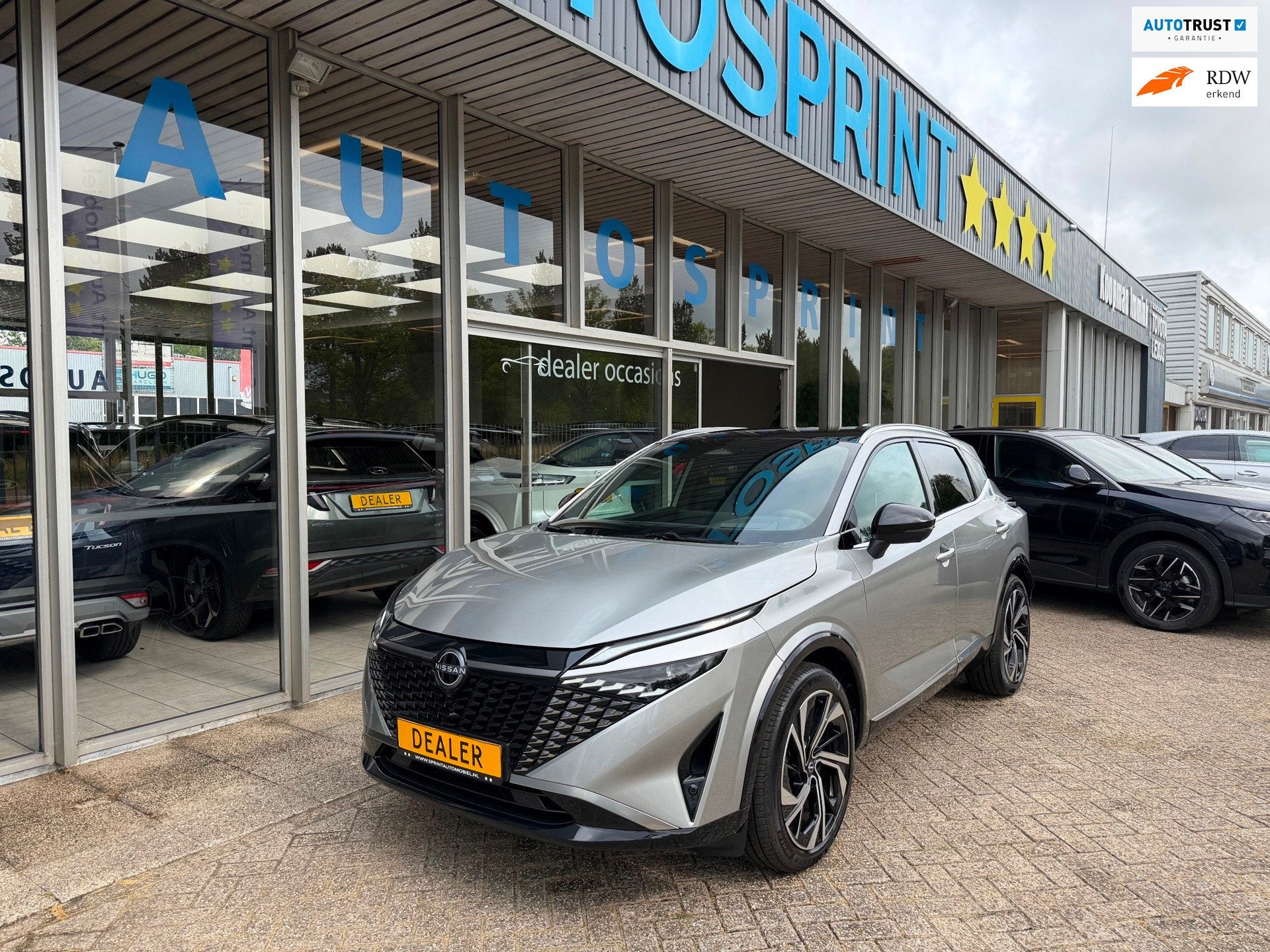 Nissan Qashqai 1.3 MHEV Xtronic Tekna Plus 158PK /PANORAMADA, Gebruikt, Zwart, 4 cilinders, Bedrijf