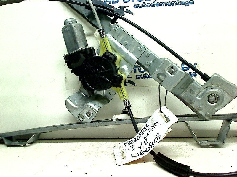 Raammechaniek Elek Rechts Voor + MOTOR Citan (415.6) 2013, Gebruikt, Mercedes-Benz AG, Mercedes-Benz, Mercedesstraße 120, Stuttgart 70372, , Duitsland