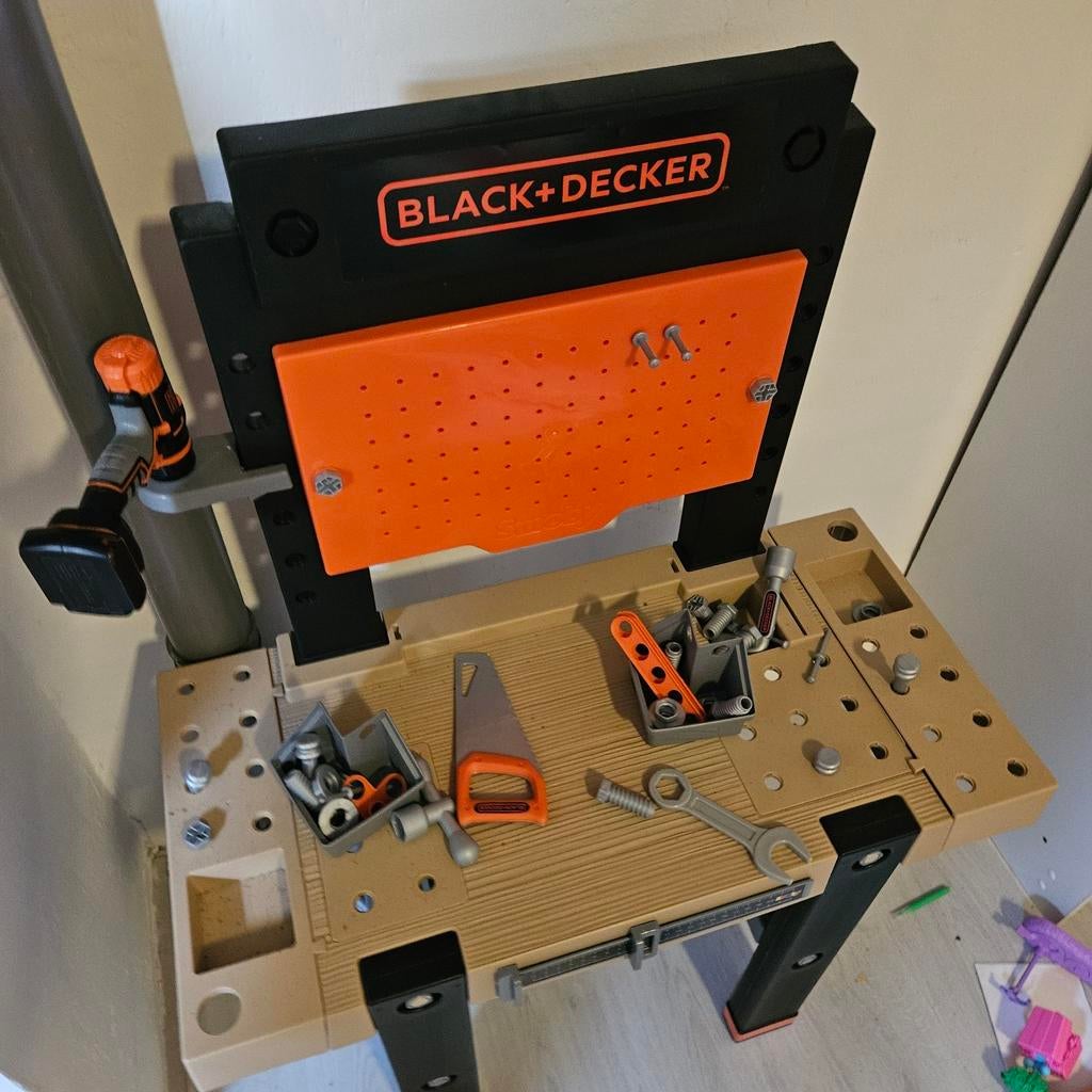 Black+Decker speelgoed werkbank met gereedschap, Ophalen, Zo goed als nieuw, Jongen of Meisje
