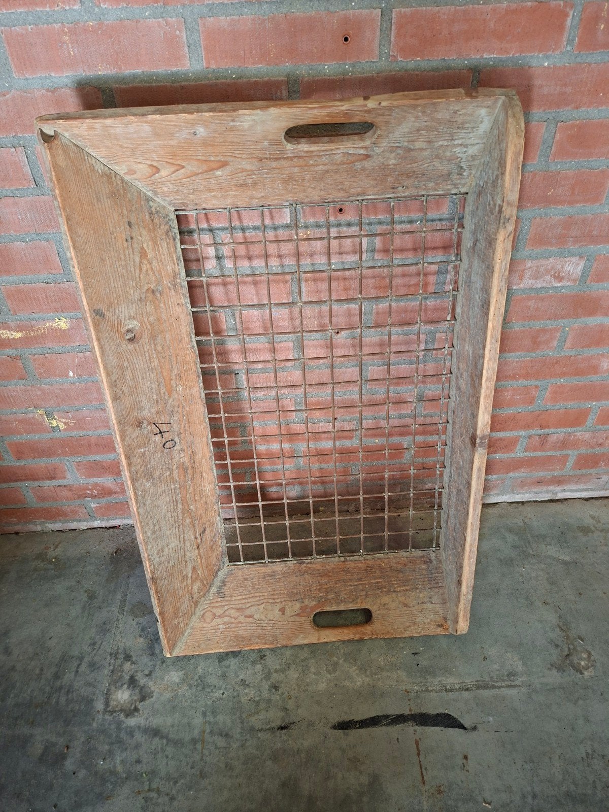 Brocante houten zeef met metalen rooster, Ophalen