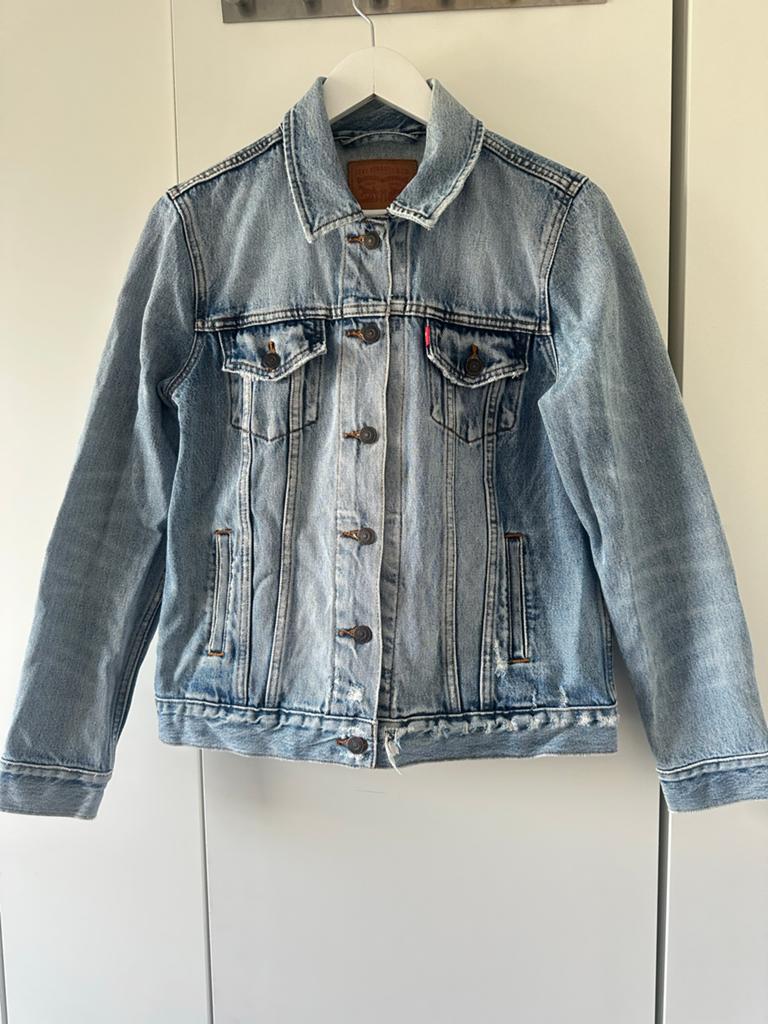 Levi's spijkerjack dames M - Uitstekende staat, Ophalen of Verzenden, Zo goed als nieuw, Maat 38/40 (M), Blauw