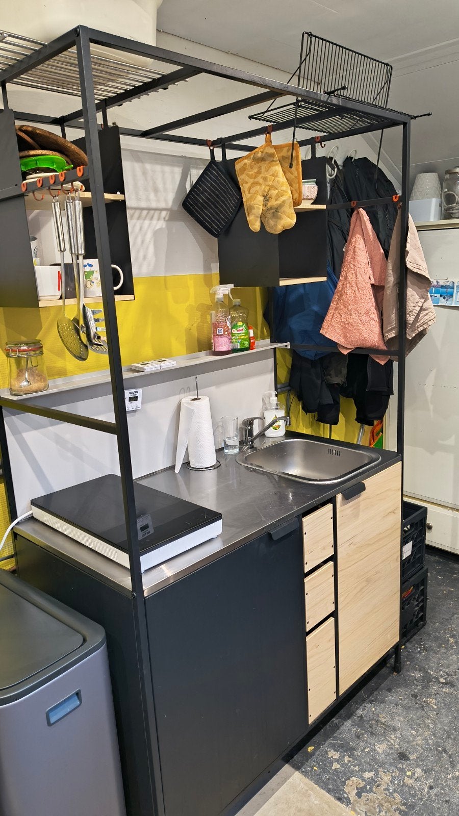 Compacte Kitchenette met Tillreda Inductiekookplaat, Ophalen, Gebruikt, Minder dan 85 cm, 60 cm of meer
