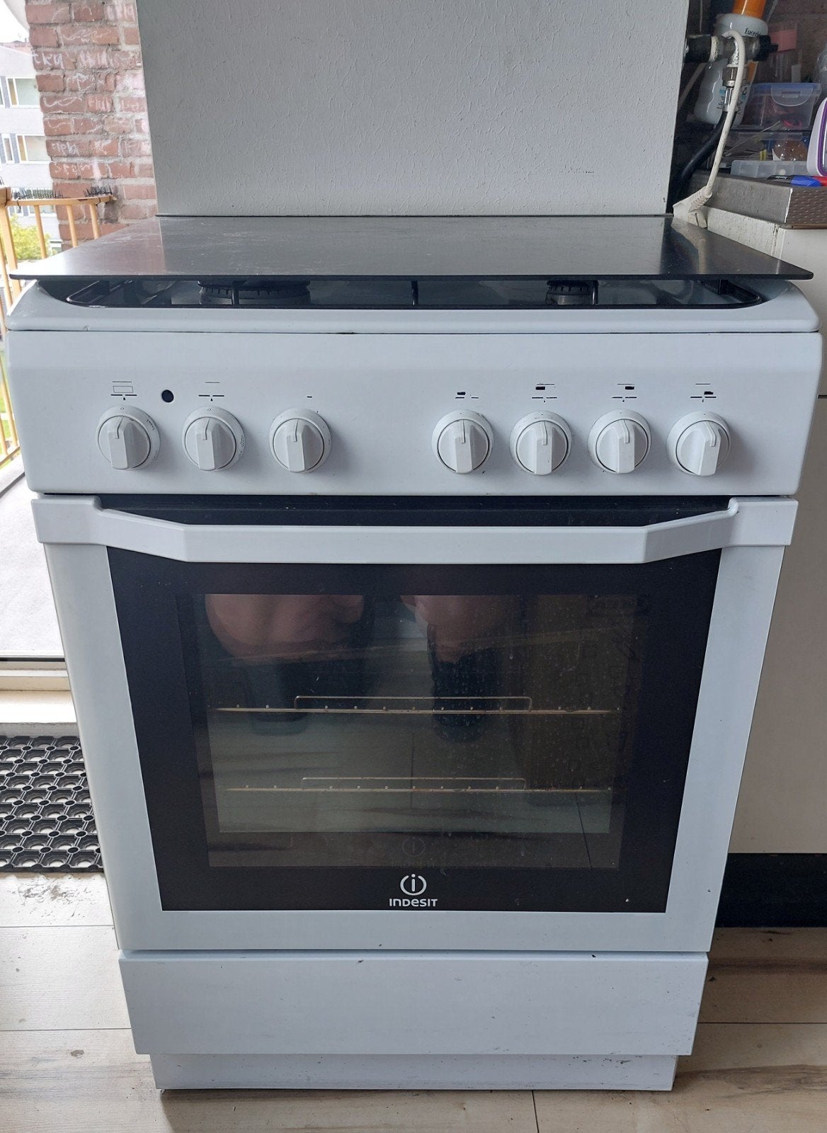 Indesit gasfornuis, Ophalen, Gebruikt, 4 kookzones, Gas