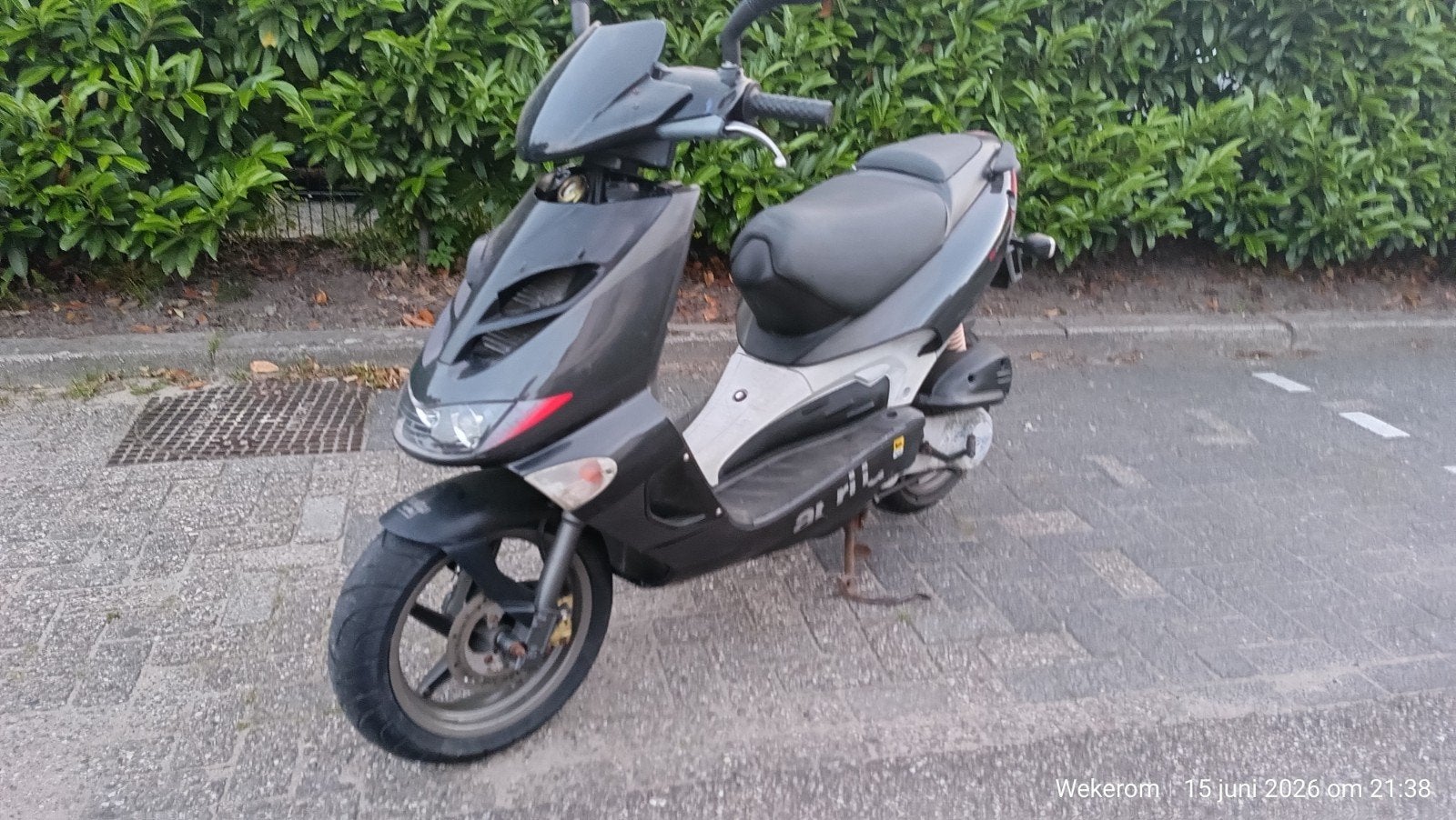 Aprilia sr 50, Fietsen en Brommers, Scooters | Aprilia, Ophalen, Gebruikt, Benzine, SR 50