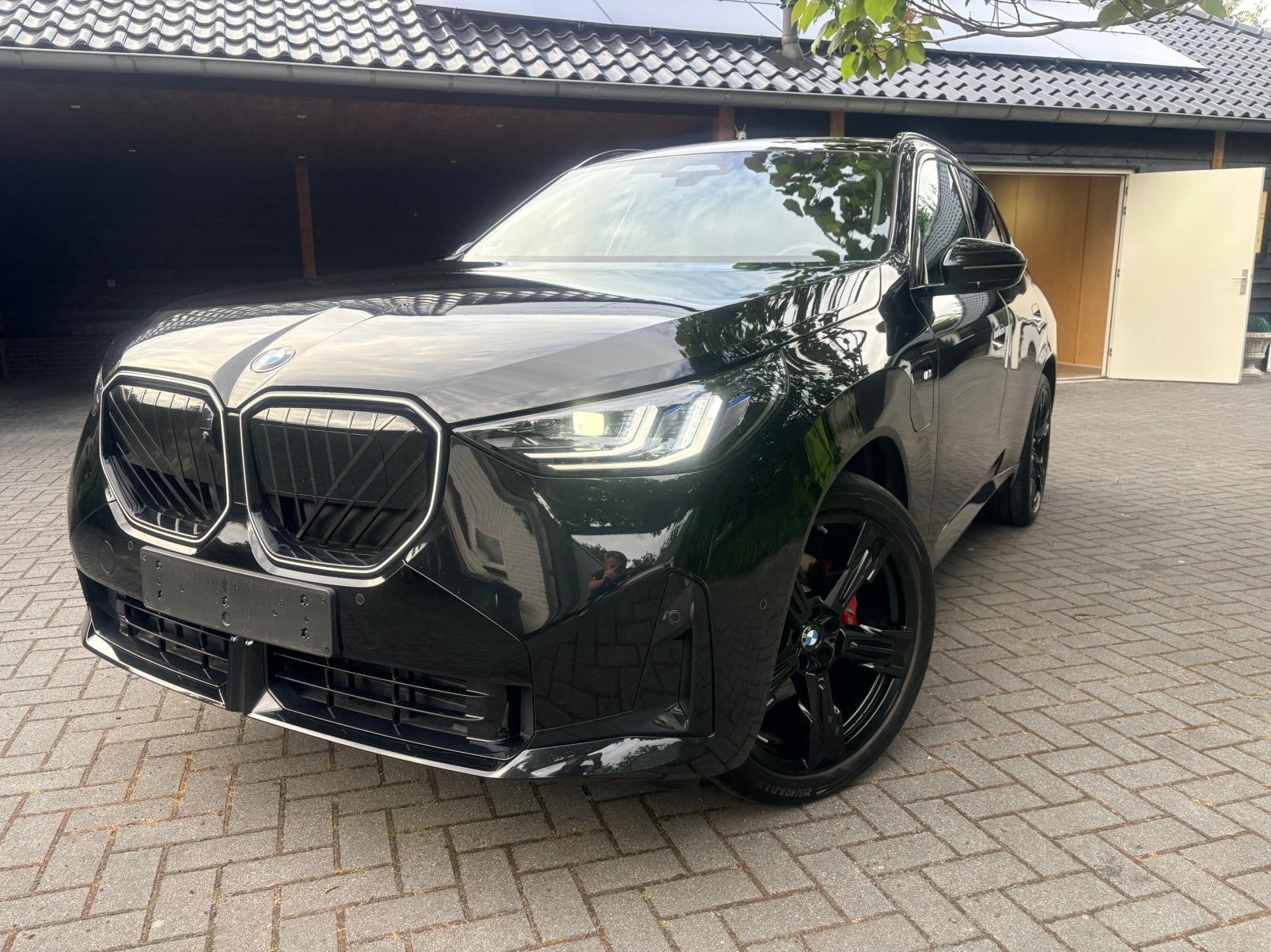 BMW X3 30e xDrive M Sport Pro 299PK Pano/ ACC/ 21” / 360/HUD, Auto's, Automaat, 4 cilinders, Zwart, Leder